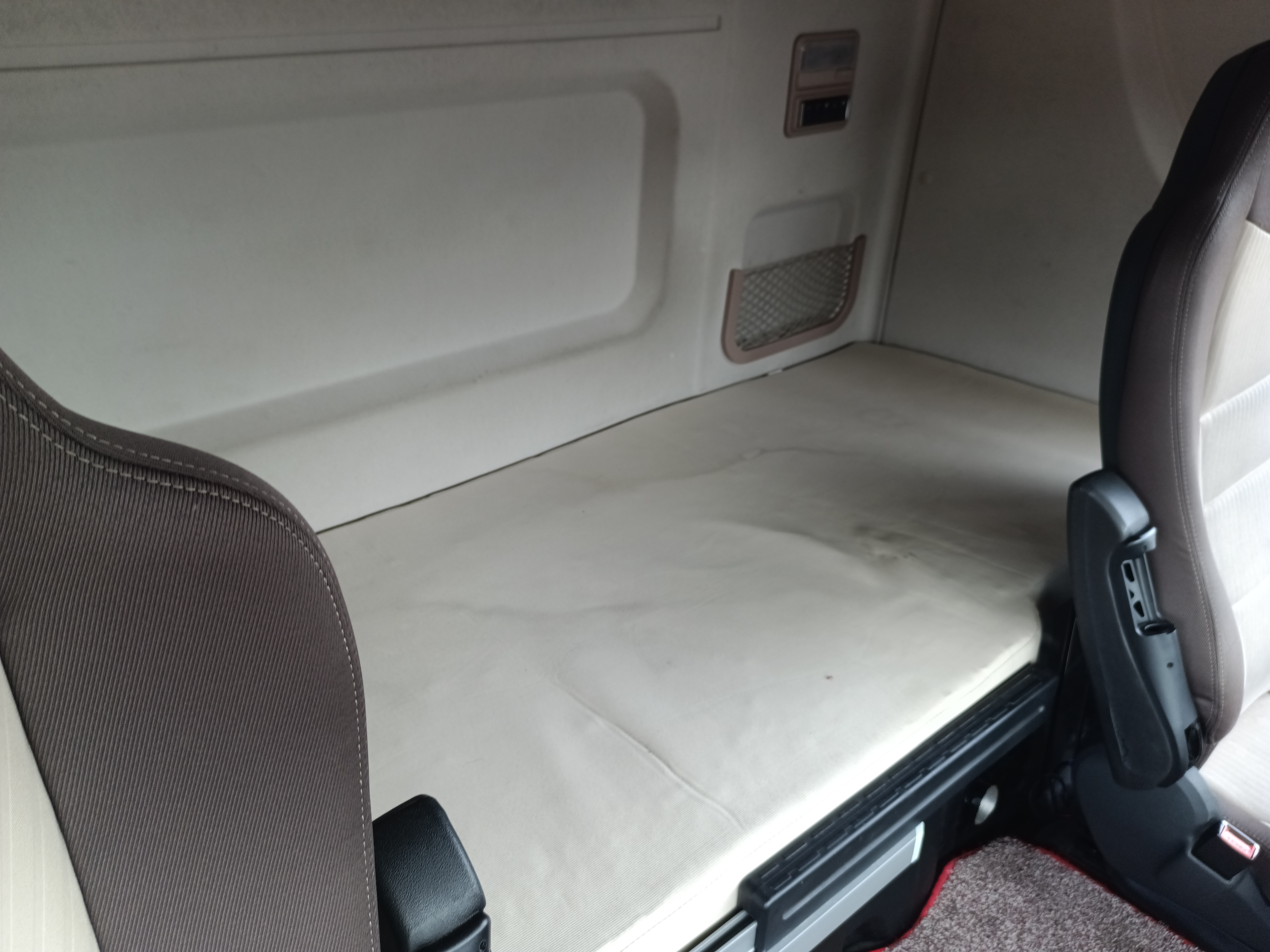 FAW JH6 4x2 Седельный тягач 2023 г. - фото 14