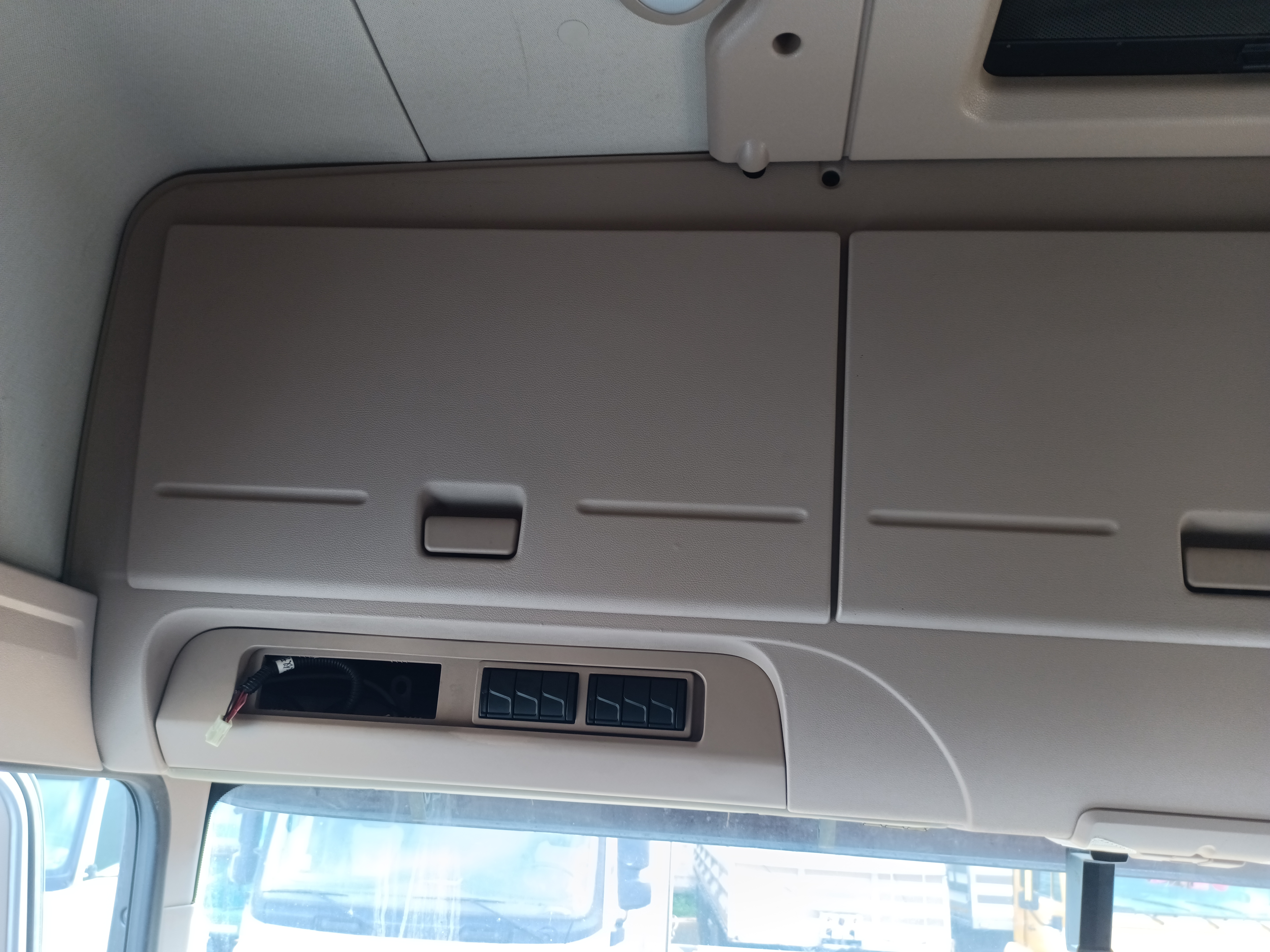 FAW JH6 4x2 Седельный тягач 2023 г. - фото 15