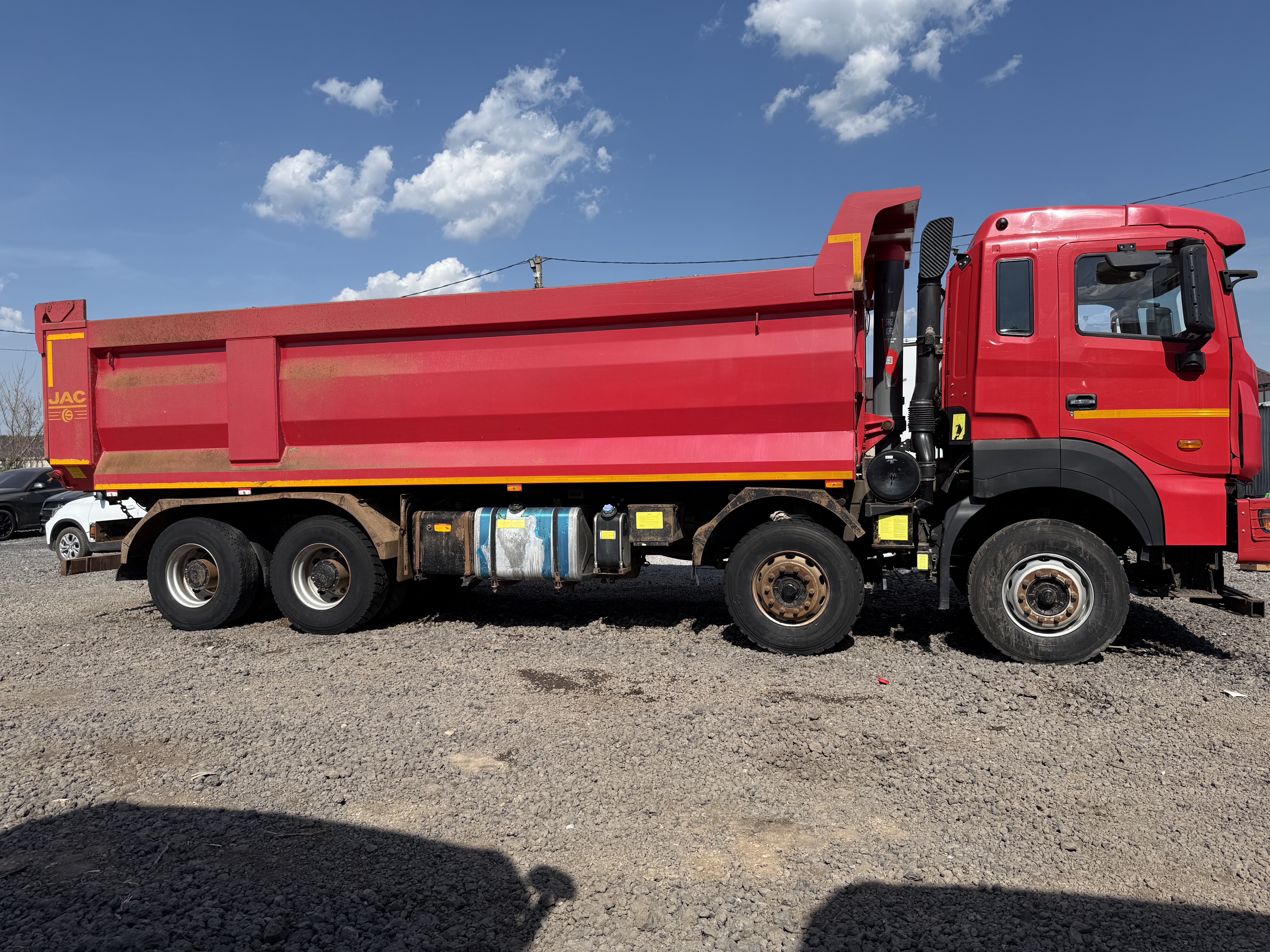 JAC N410 8x4 Самосвал 2023 г. - фото 3