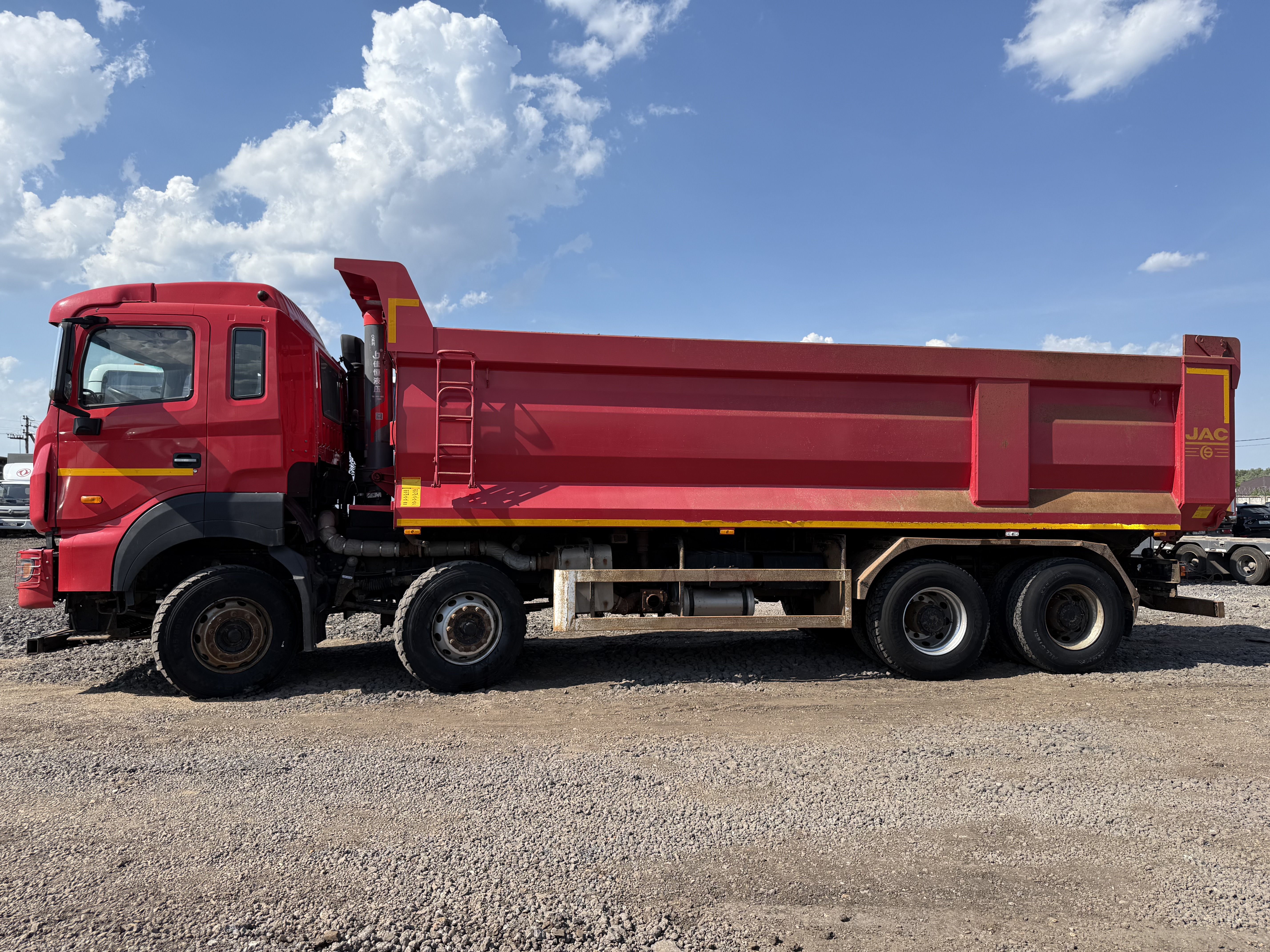 JAC N410 8x4 Самосвал 2023 г. - фото 4