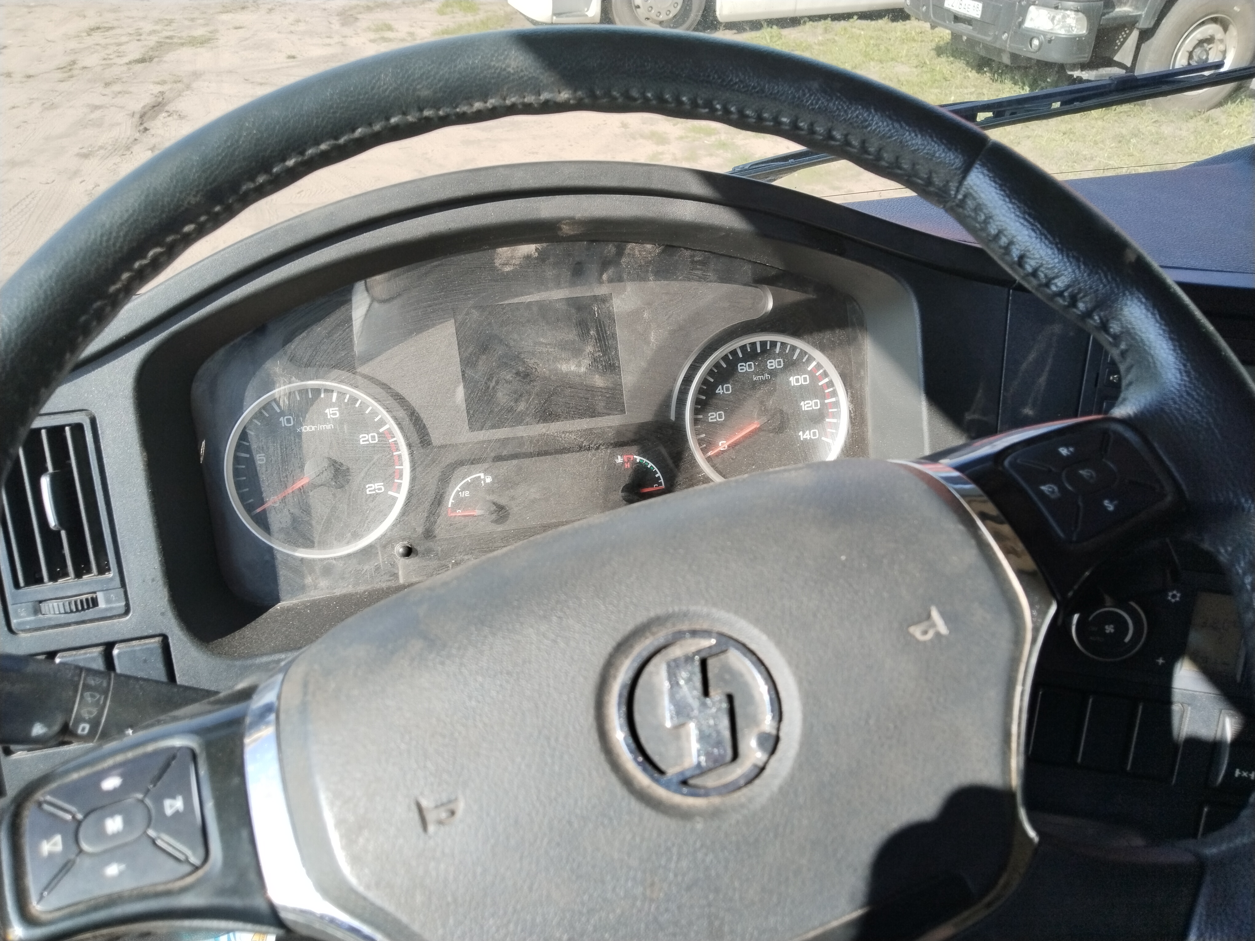 Shacman (Shaanxi) SX* 8x4 Самосвал 2022 г. - фото 2