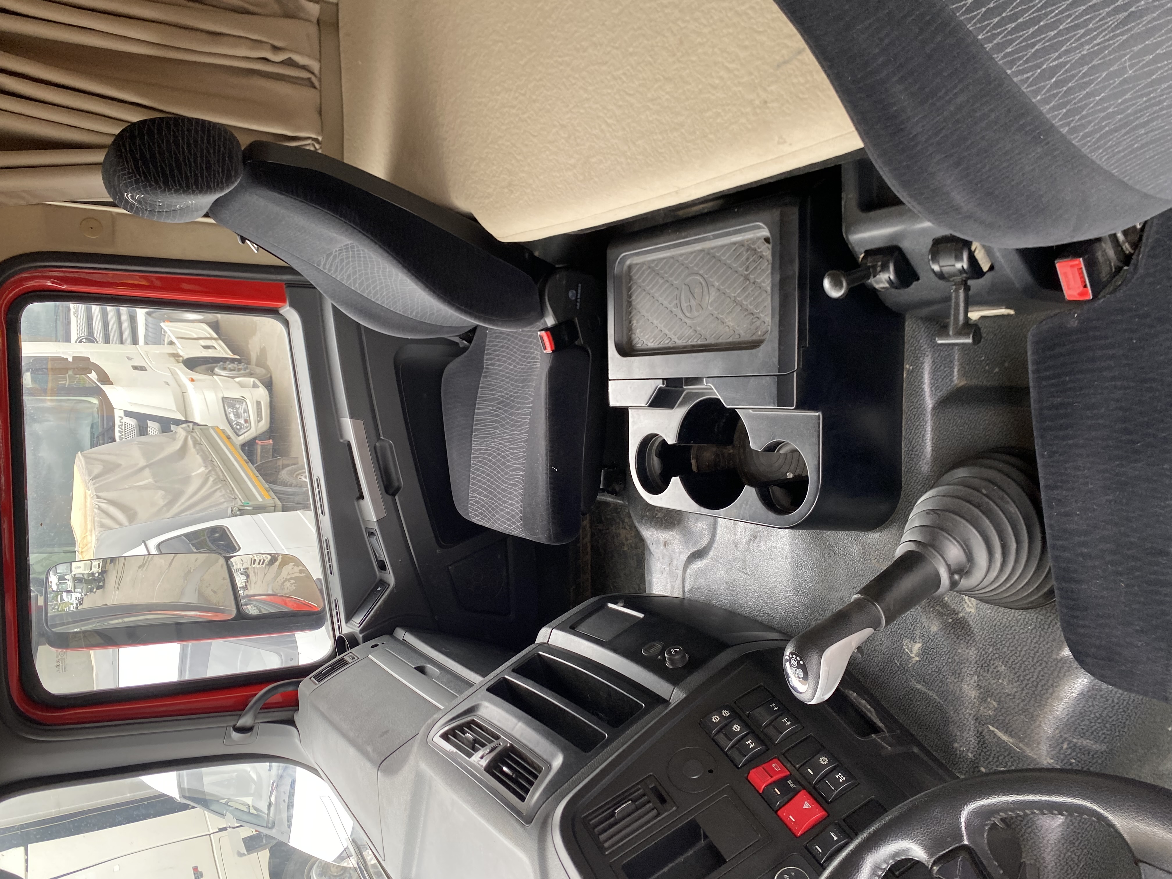 Shacman (Shaanxi) SX* 6x6 Самосвал 2023 г. - фото 12