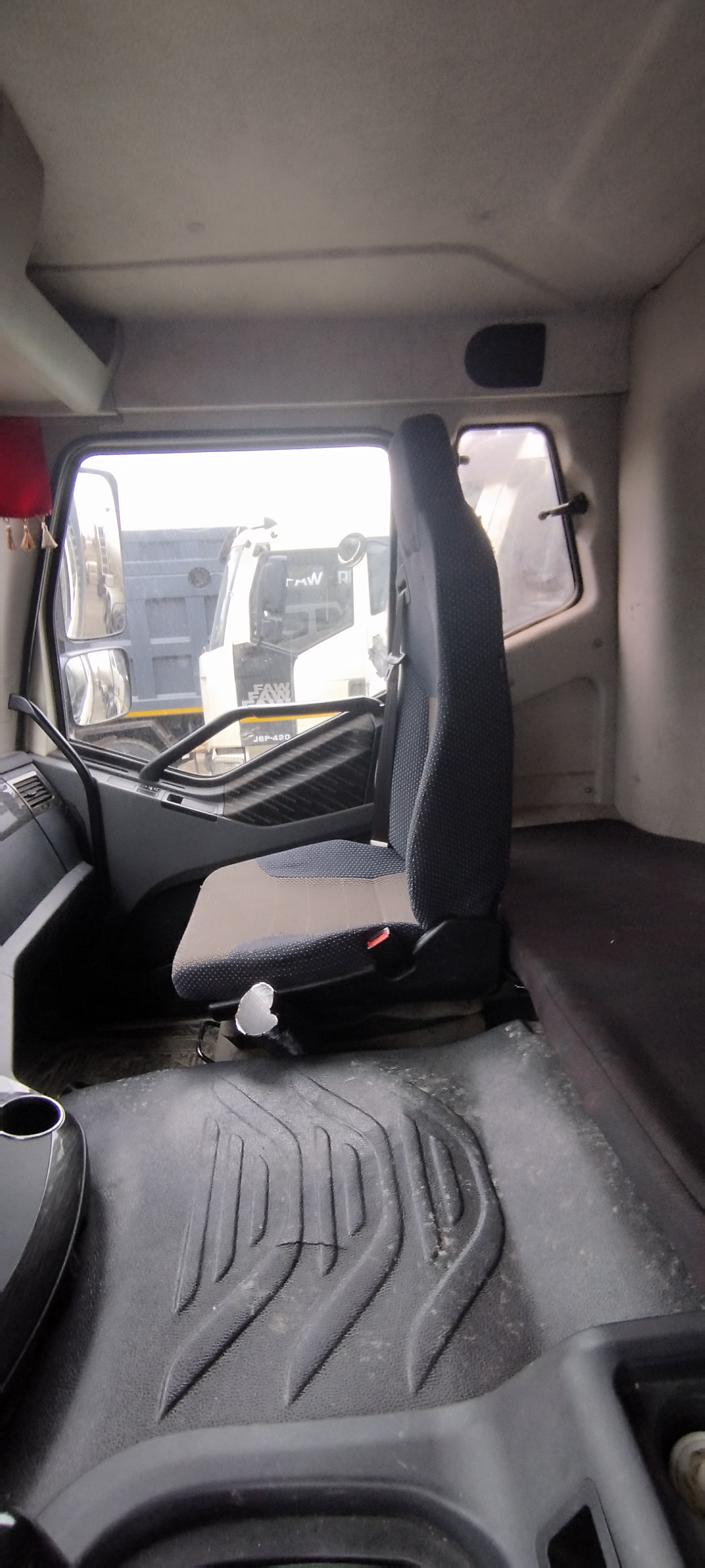 FAW J6 8x4 Самосвал 2022 г. - фото 8