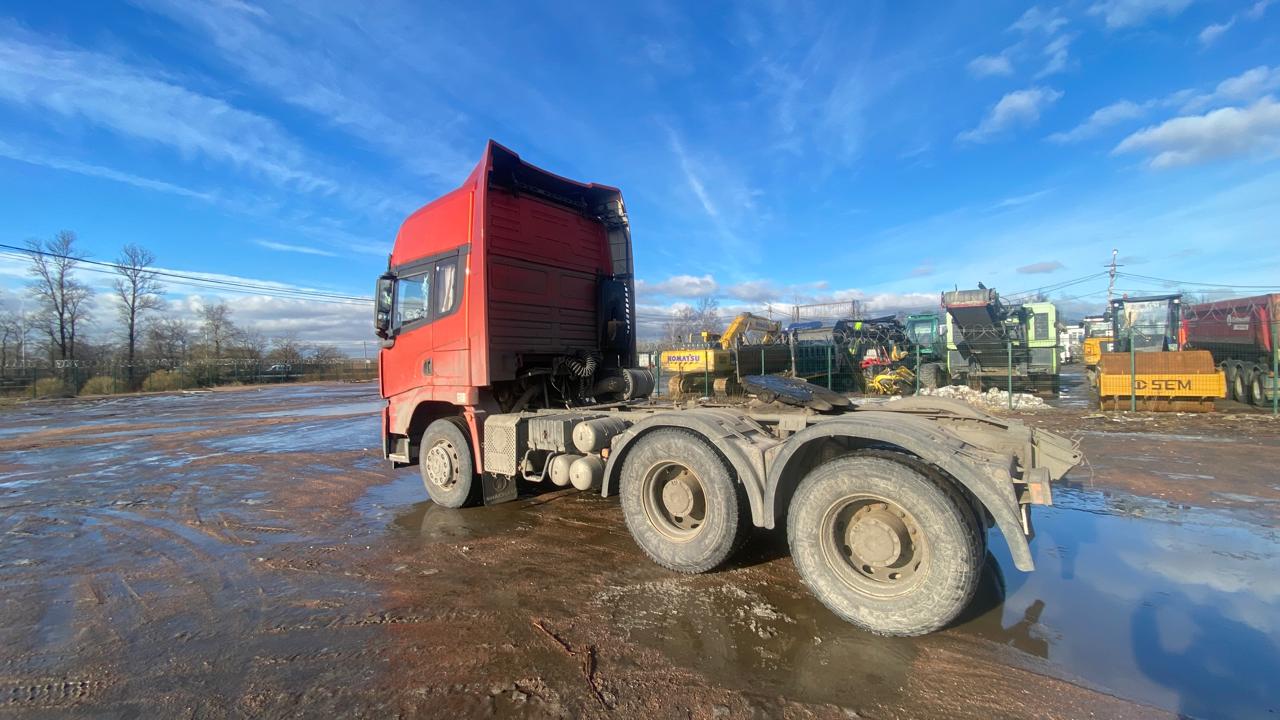 Shacman (Shaanxi) SX* 6x4 Седельный тягач 2022 г. - фото 3