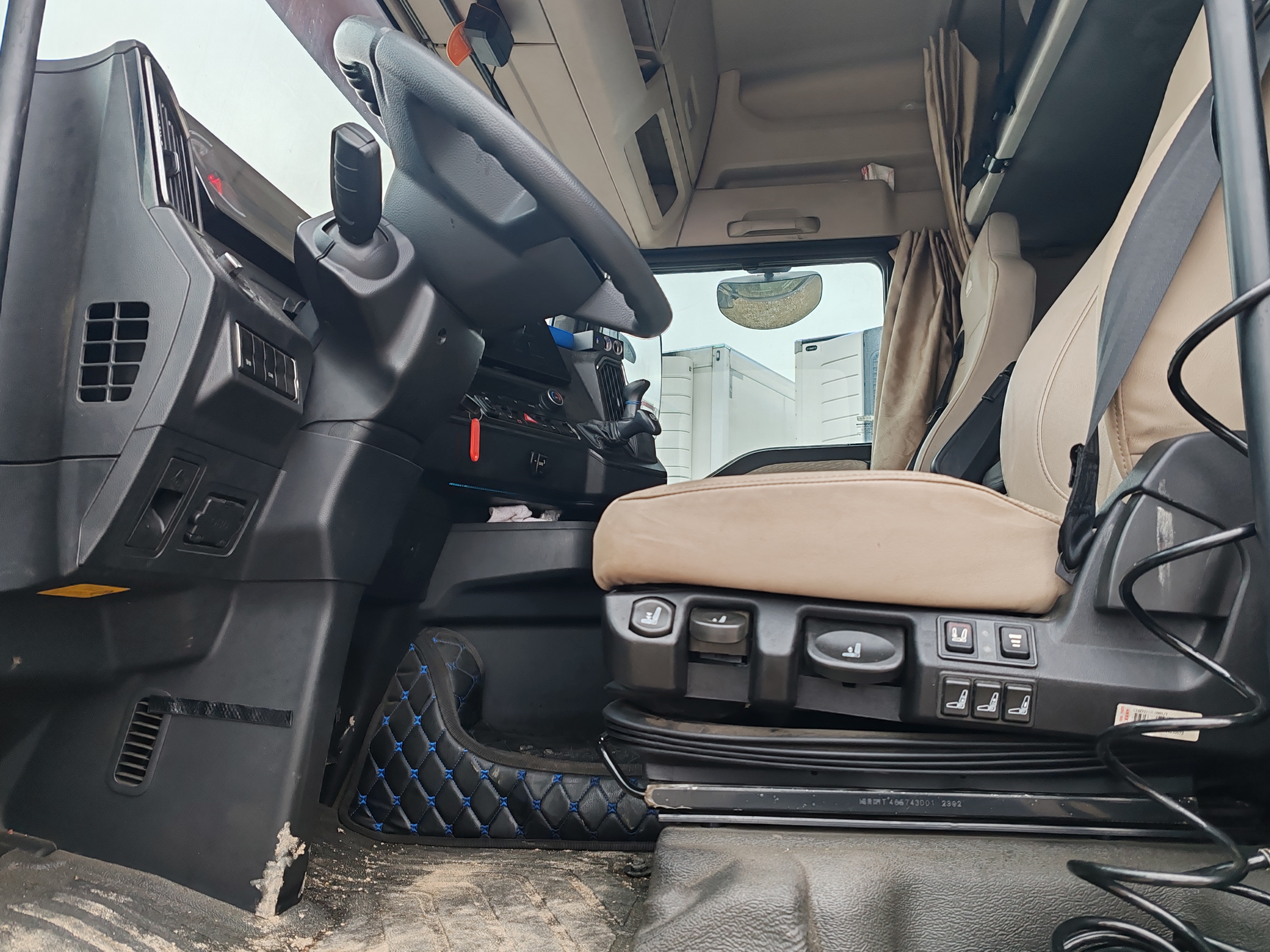 SITRAK C7H 6x4 Седельный тягач 2023 г. - фото 11