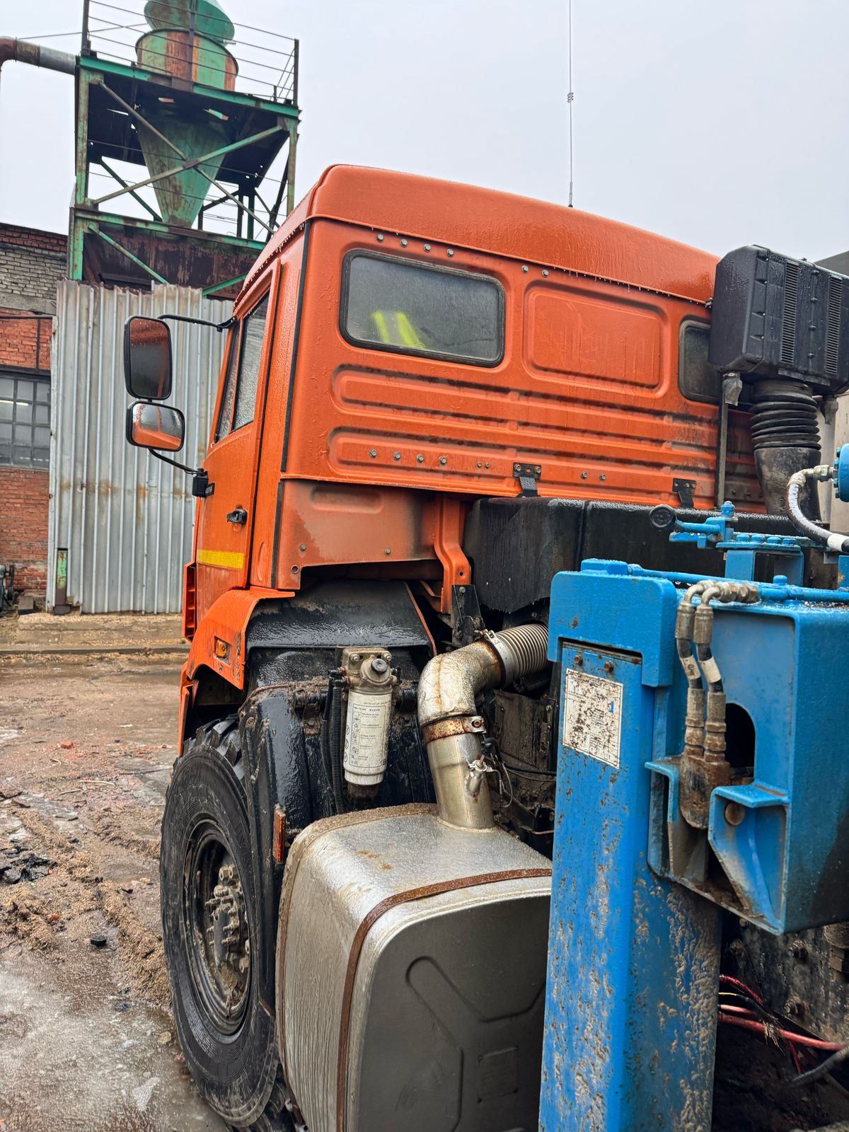 Агропромсервис 4382* на шасси КамАЗ 43118 6x6 Бортовой с КМУ 2022 г. - фото 8