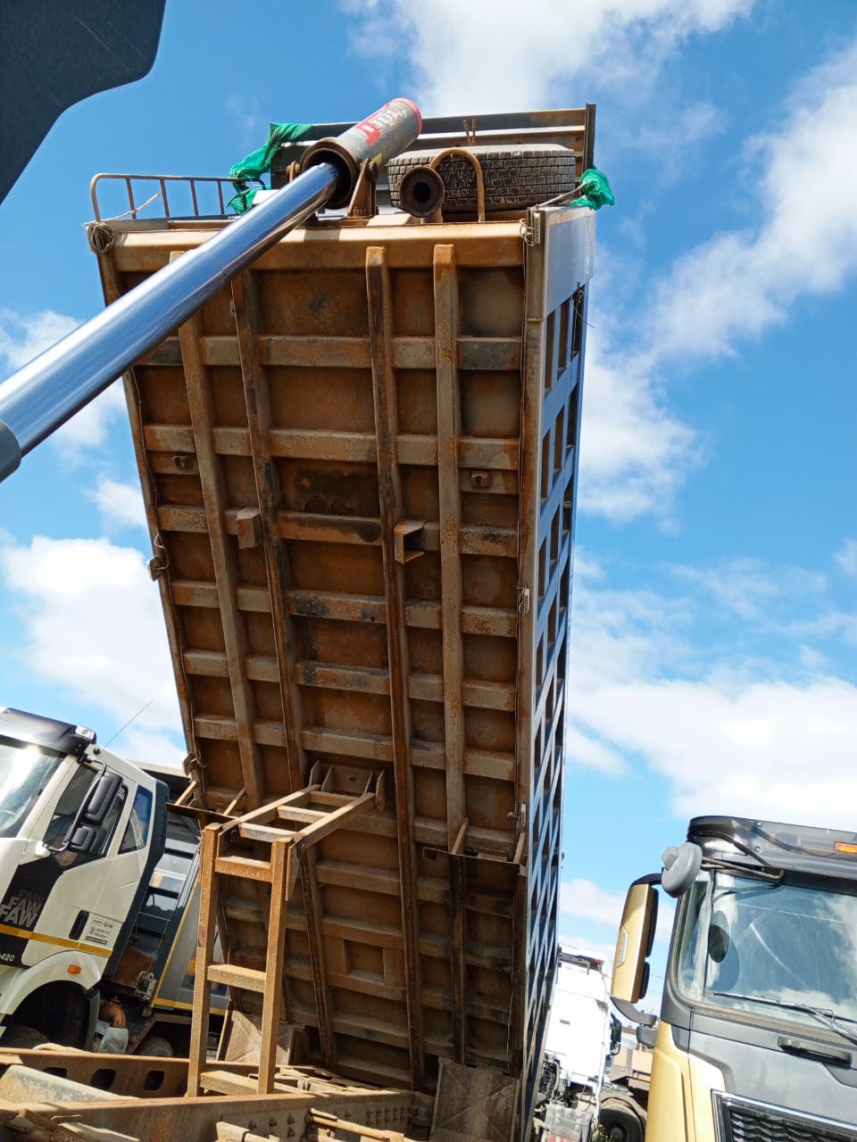 FAW CA 3310 8x4 Самосвал_не актуально 2023 г. - фото 18