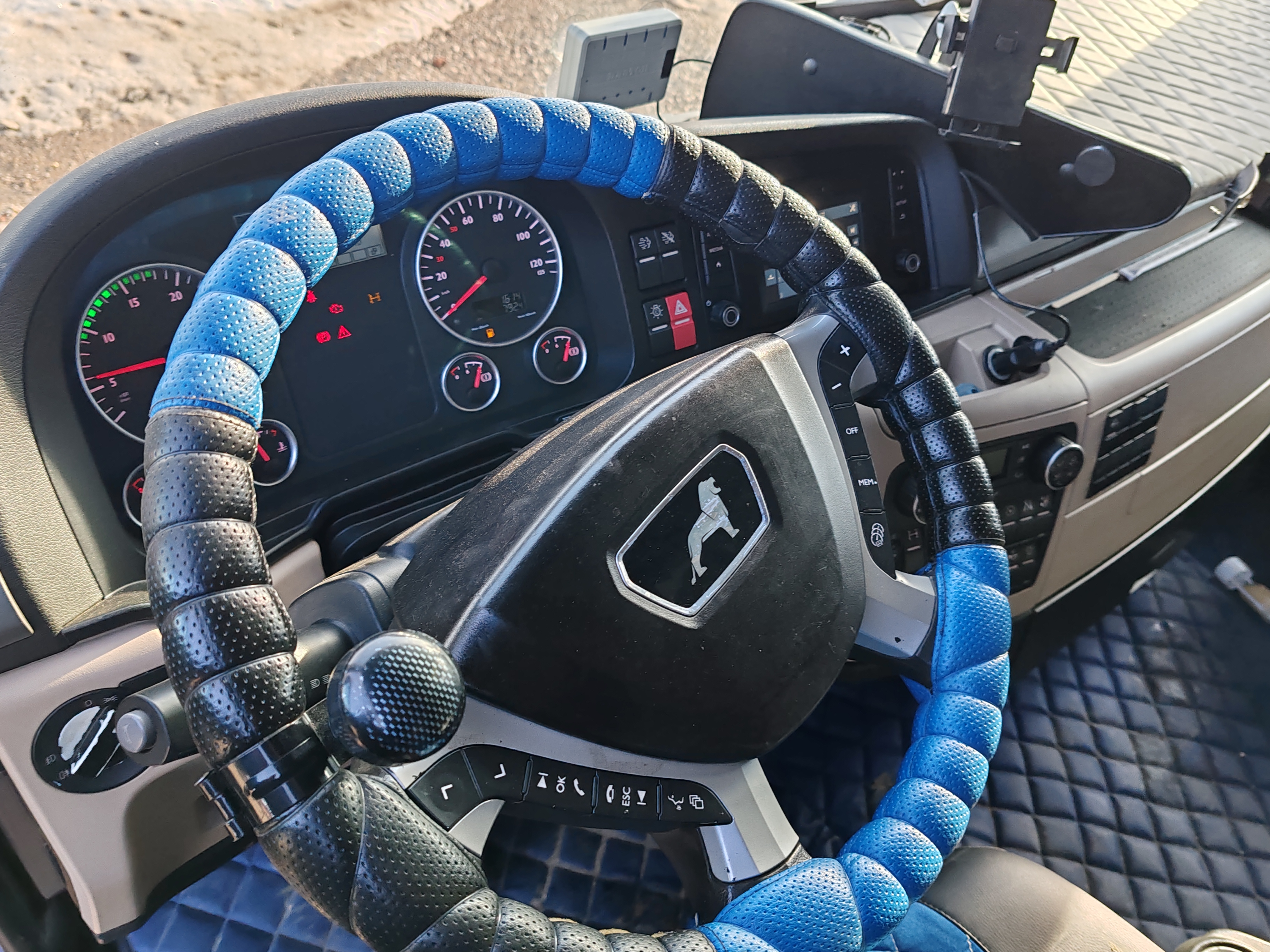 MAN TGX 4X2 Седельный тягач 2017 г. - фото 13