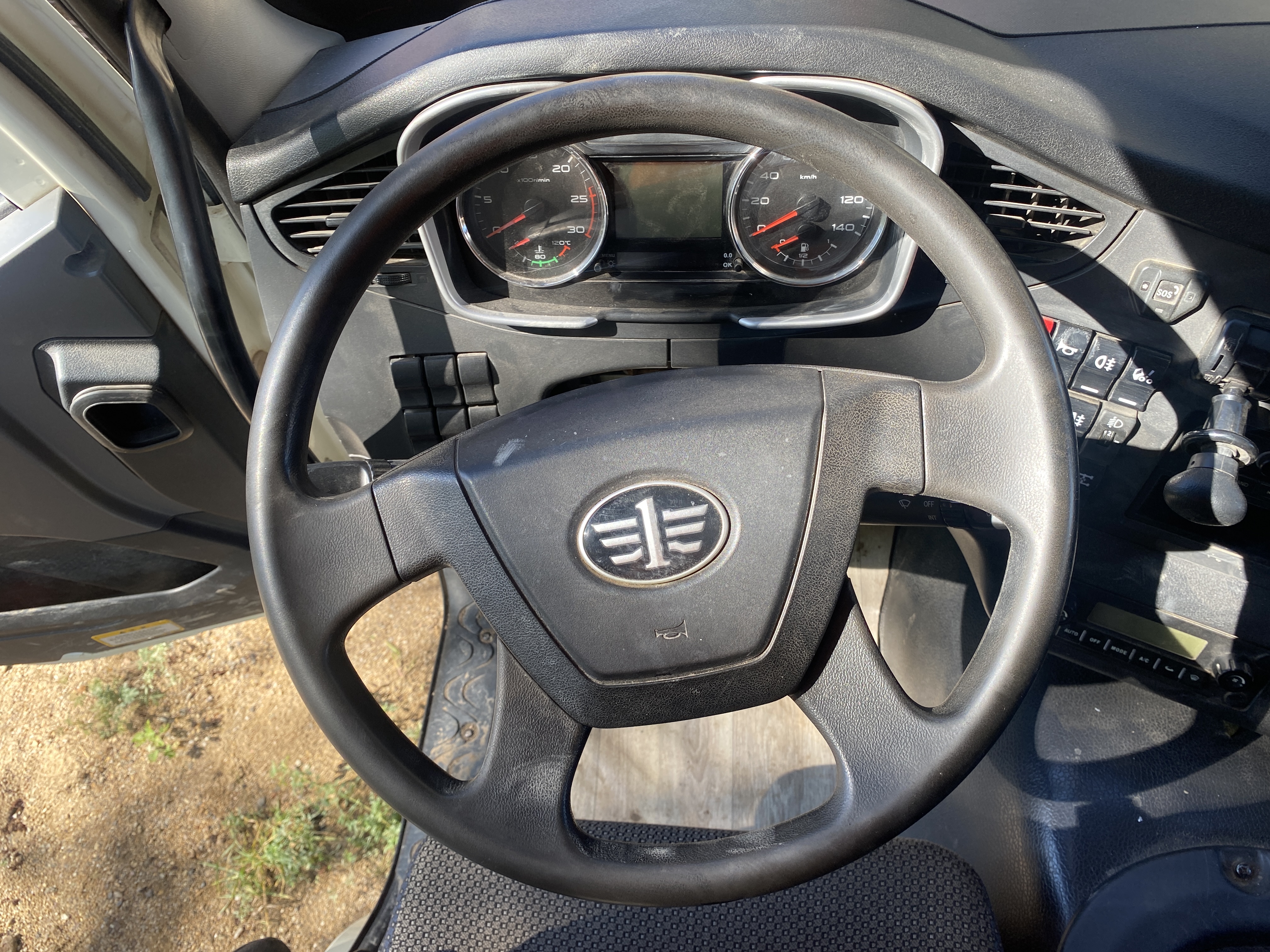 FAW J6 8x4 Самосвал 2022 г. - фото 7