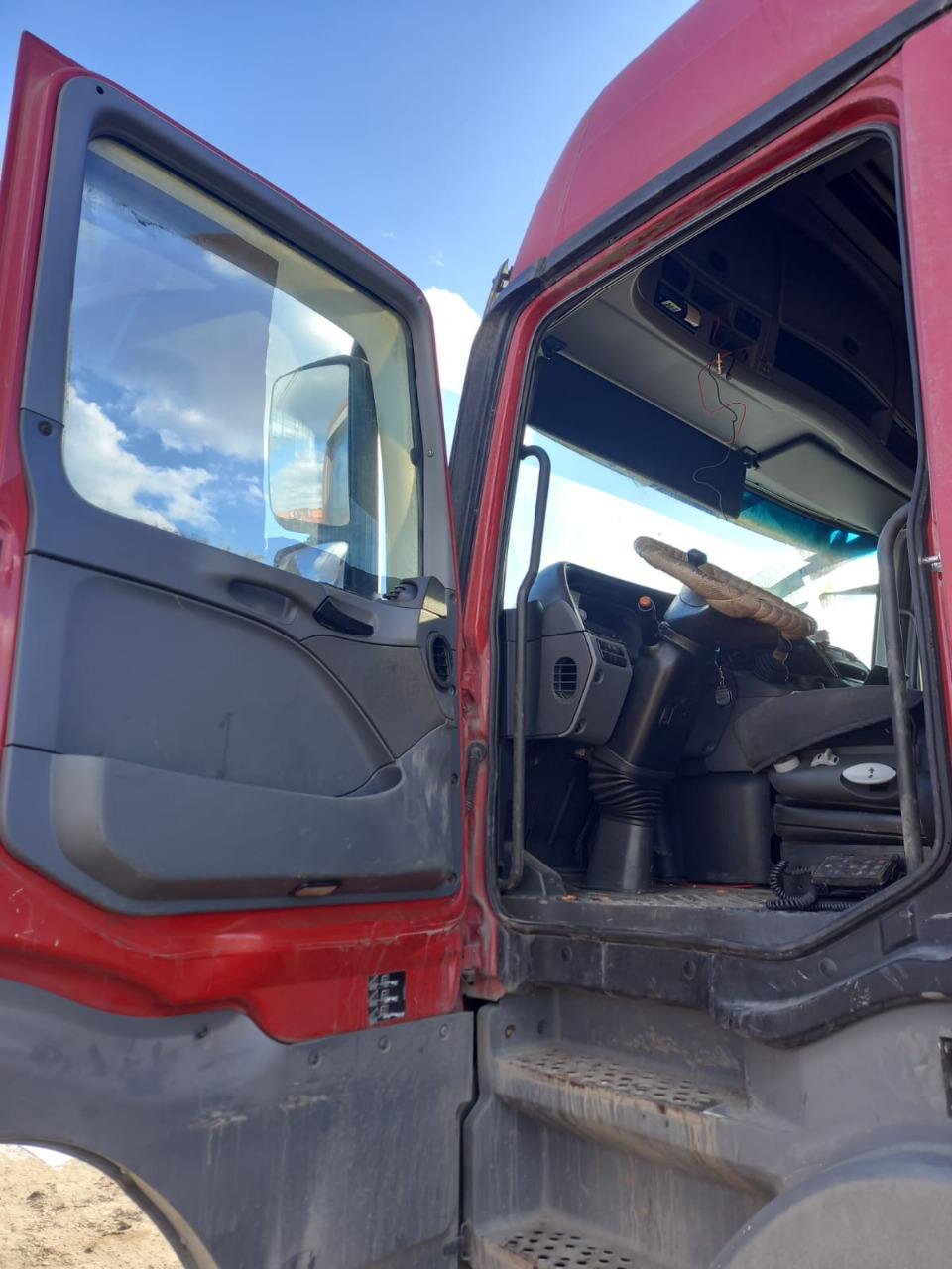 Mercedes-Benz ACTROS 4x2 Седельный тягач 2017 г. - фото 6