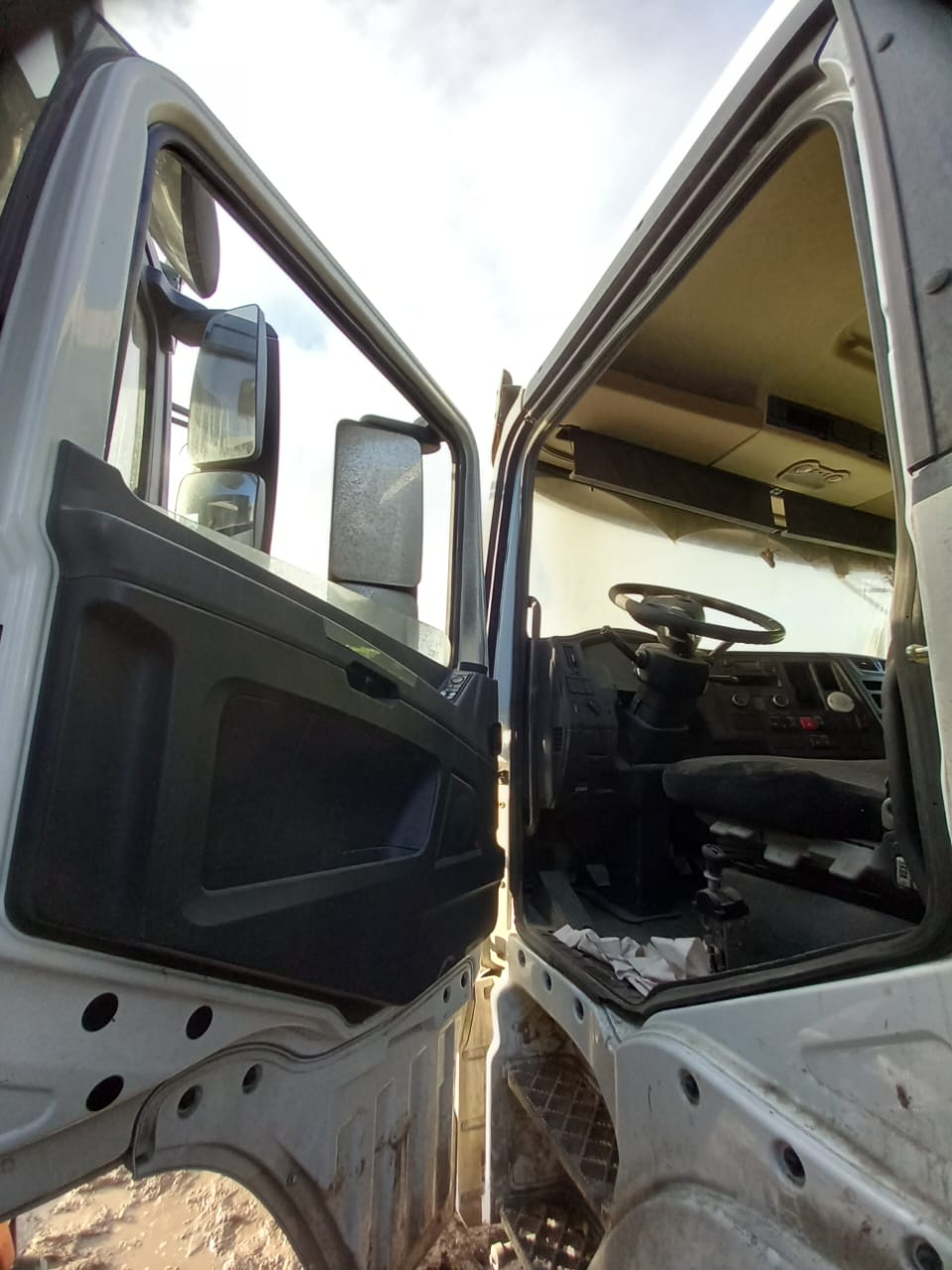 Shacman (Shaanxi) SX* 6x4 Самосвал 2022 г. - фото 6