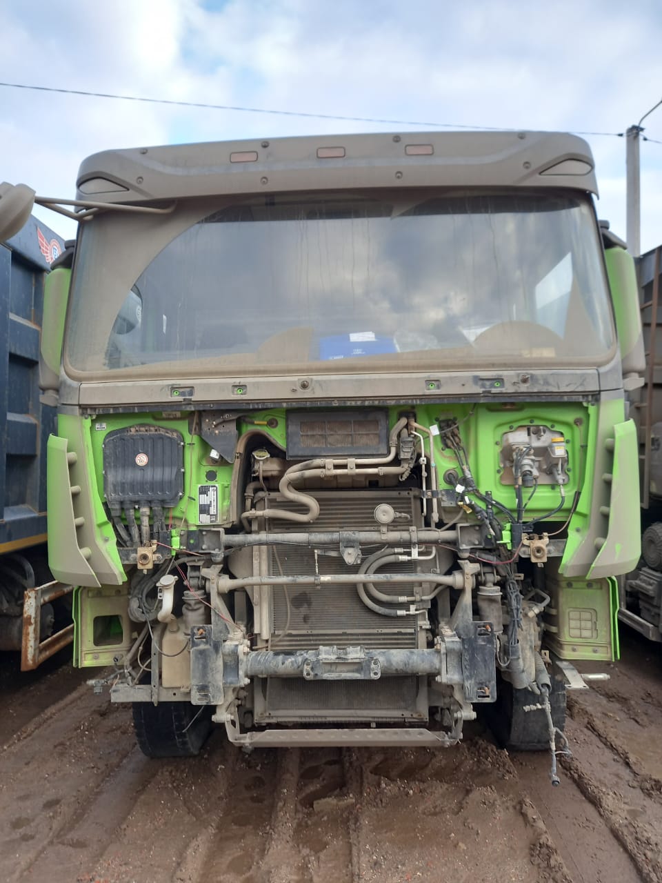 Shacman (Shaanxi) SX* 6x4 Самосвал 2022 г.