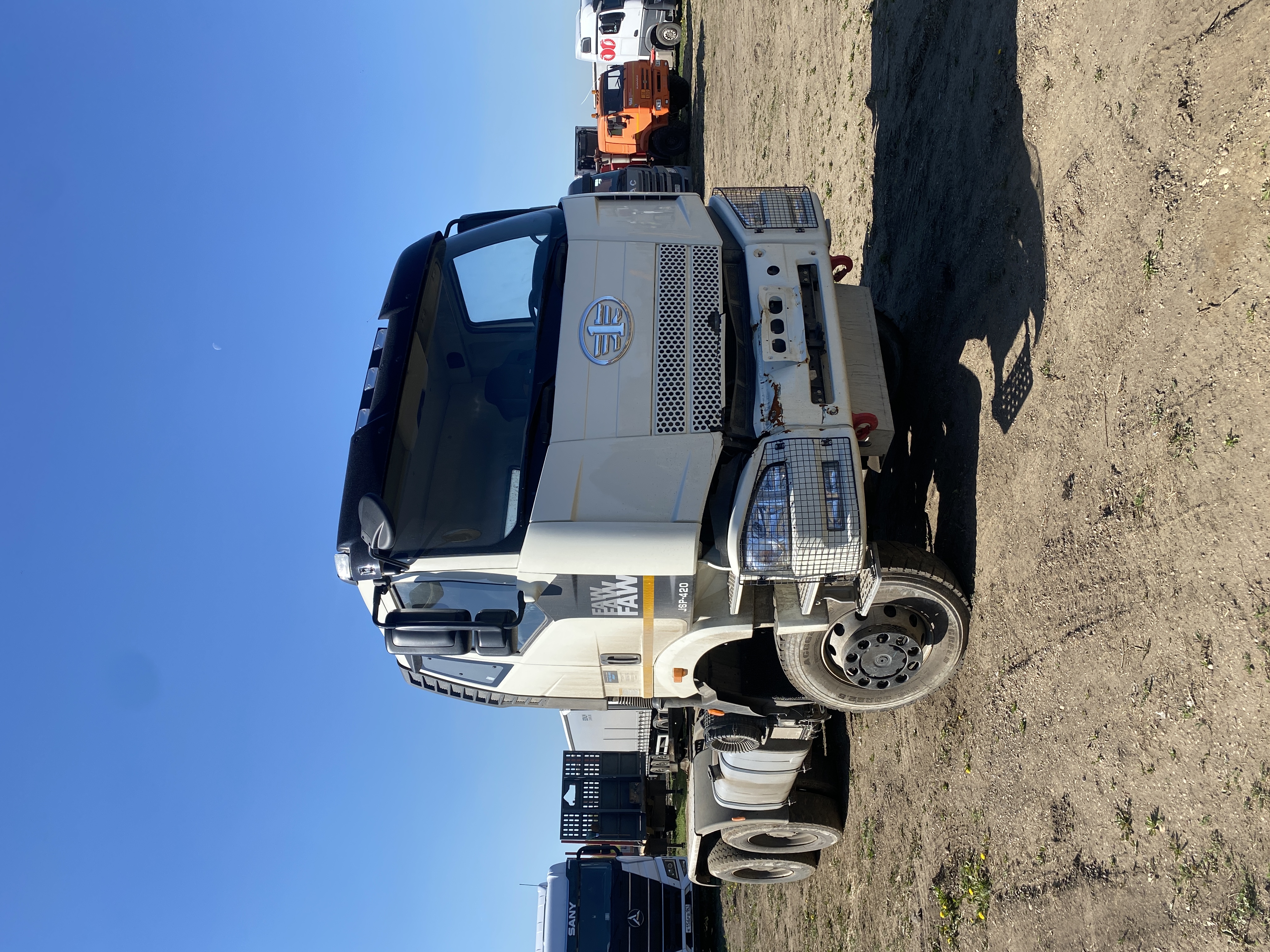 FAW J6 6x6 Седельный тягач 2024 г. - фото 2