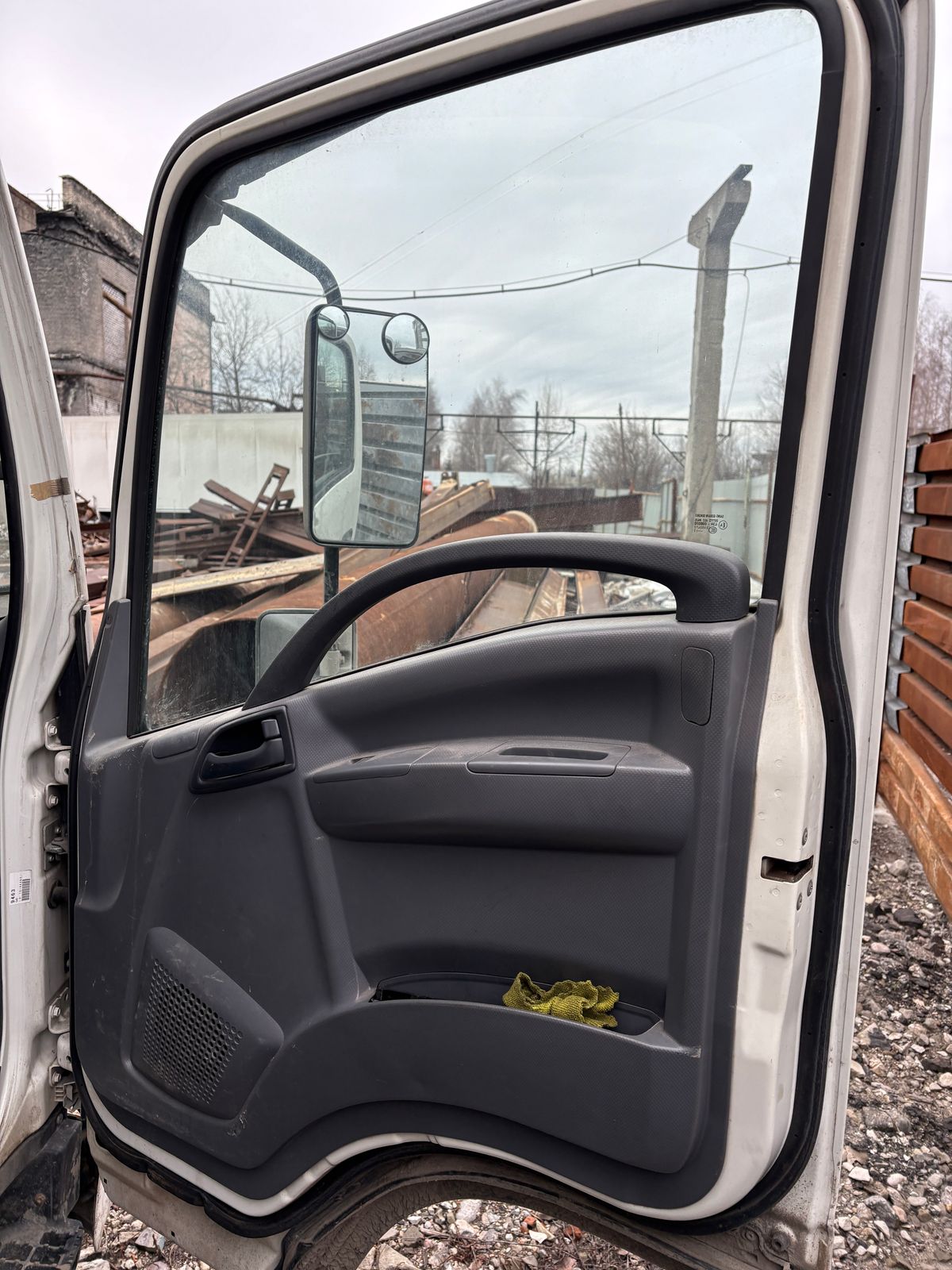 Isuzu ELF 9.5 (NQR) Изотермический/рефрижератор с гидробортом 2017 г. - фото 10