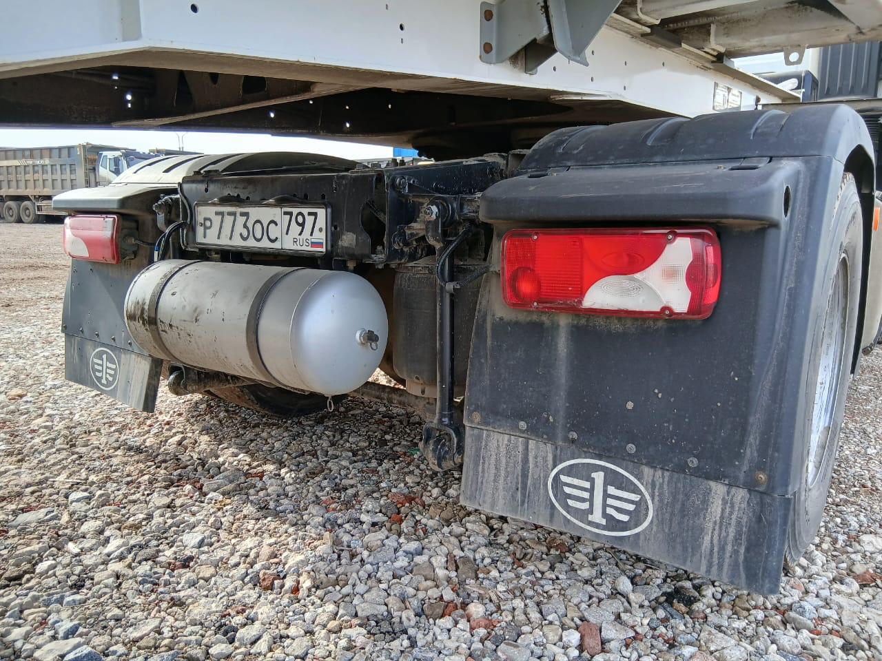 FAW J7 4x2 Седельный тягач 2023 г. - фото 18