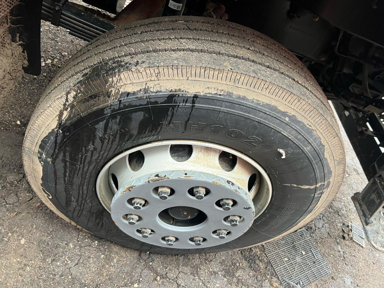 DongFeng KC 8x4 Самосвал 2023 г. - фото 15