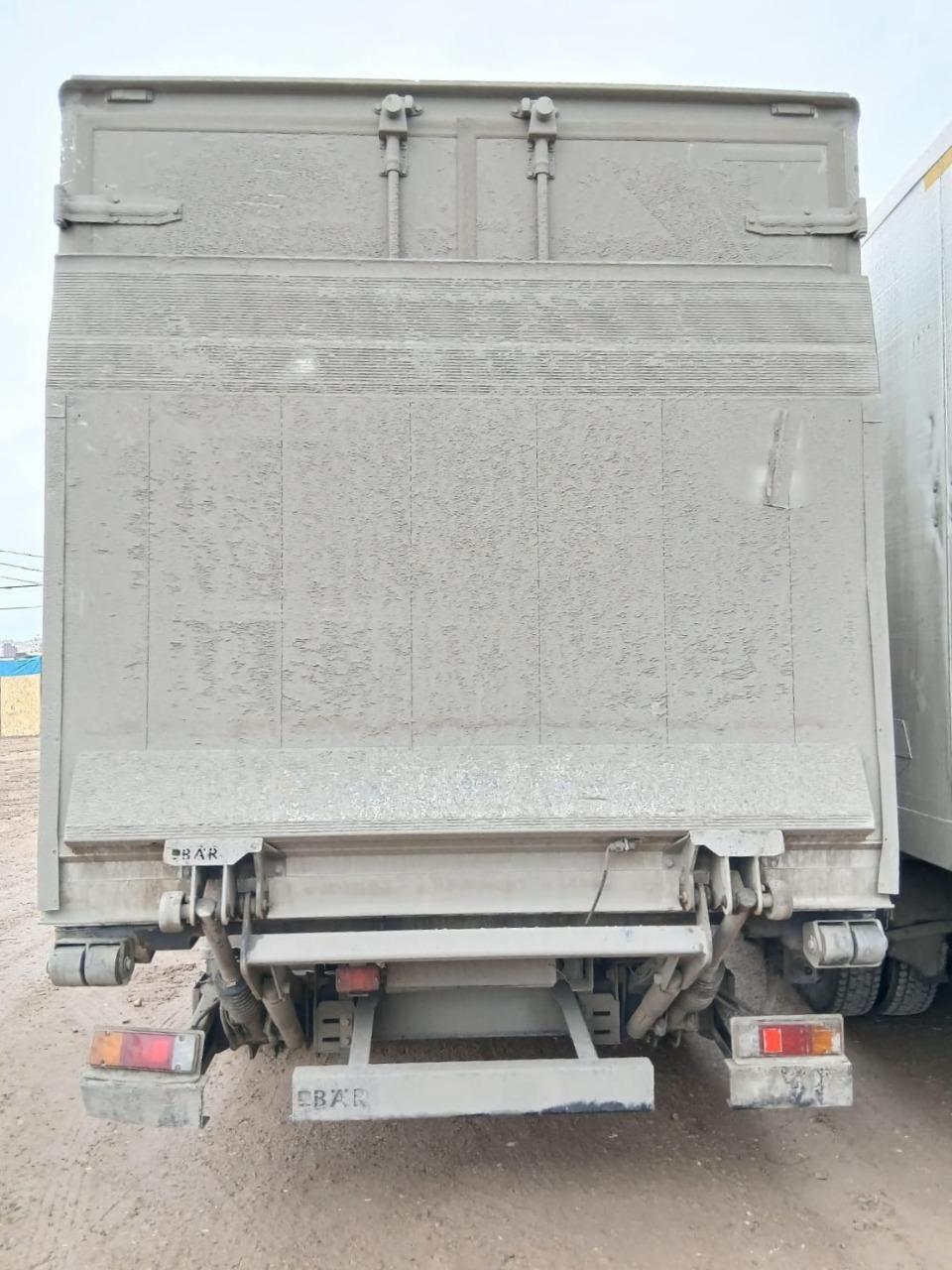 Центртранстехмаш АФ-4771* на шасси HINO 300 4x2 изотермический/рефрижератор с гидробортом (кат. C) 2022 г. - фото 4