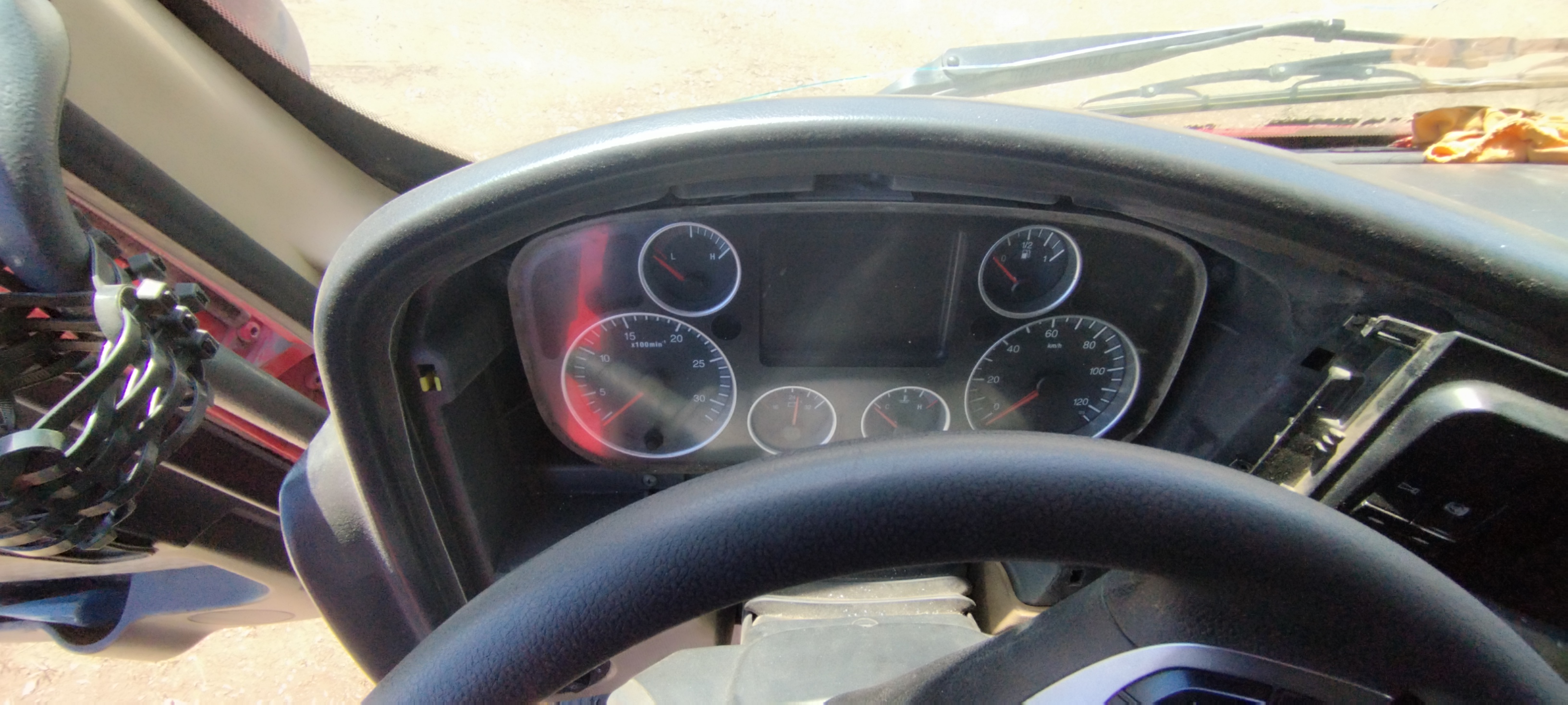 Howo T5G 8x4 Самосвал 2022 г. - фото 8