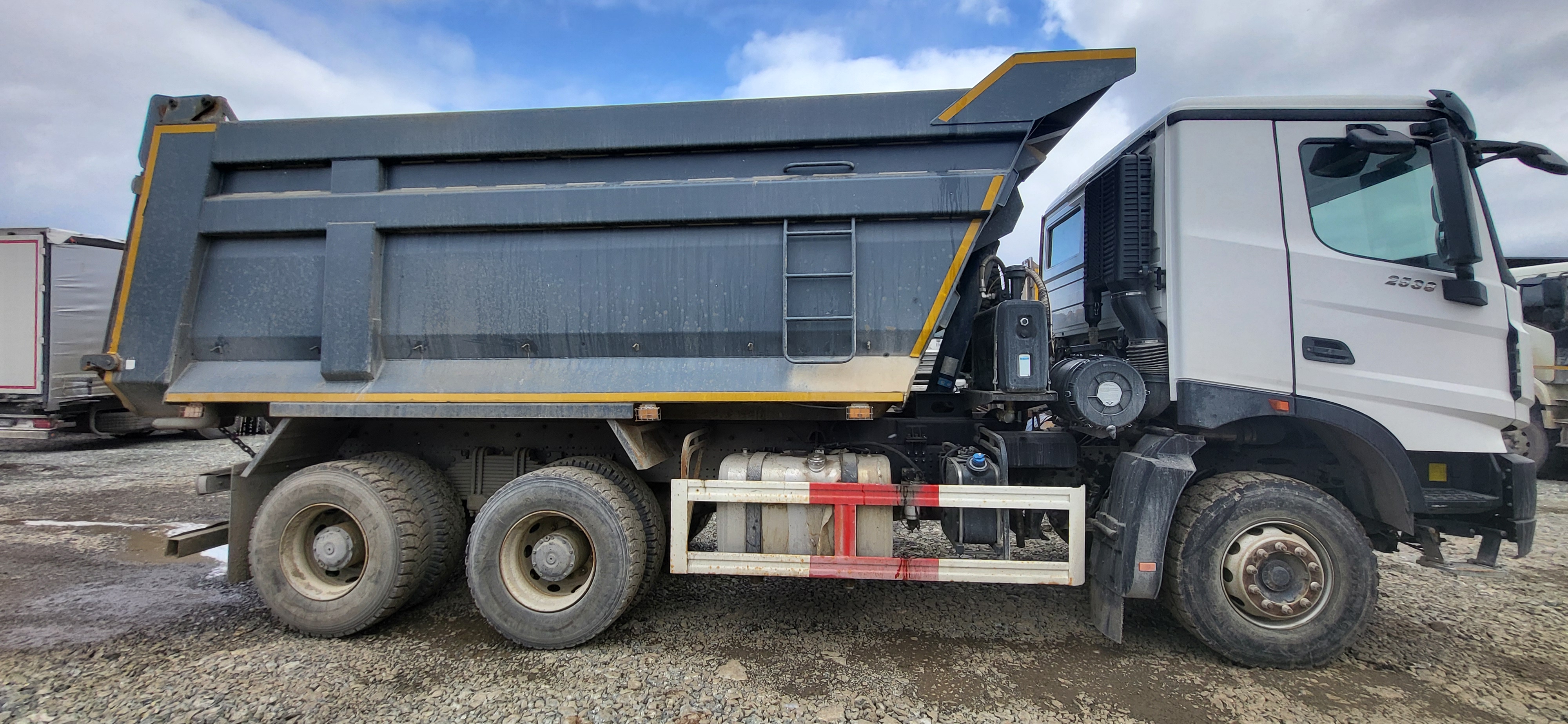 BEIBEN ND* 6x4 Самосвал 2023 г. - фото 5