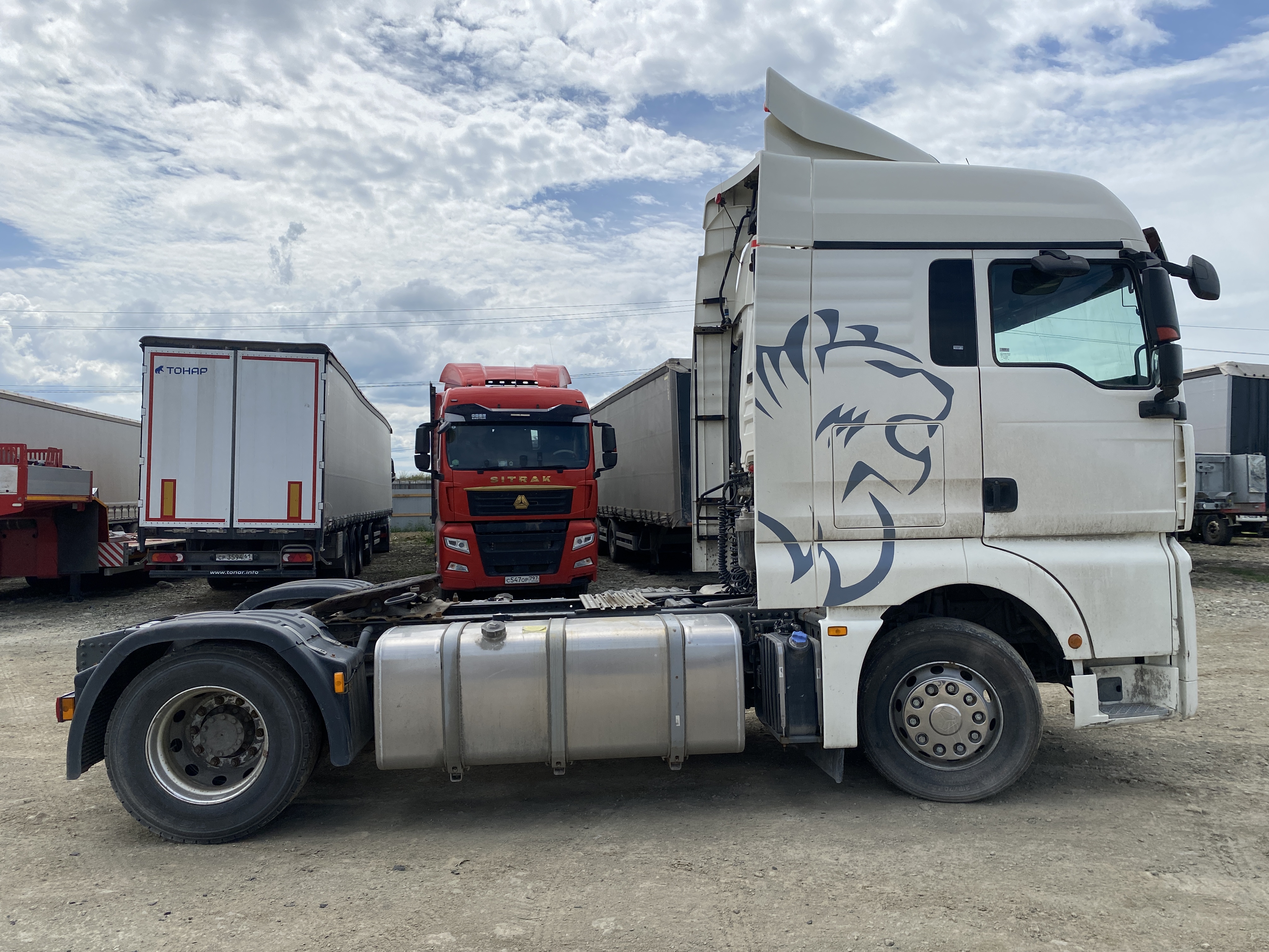 SITRAK C7H 4x2 Седельный тягач 2023 г. - фото 8