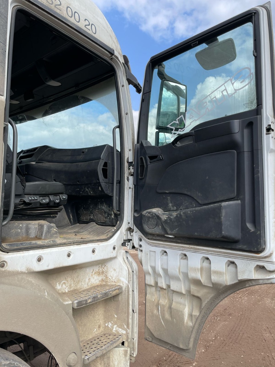 SITRAK C7H 4x2 Седельный тягач 2023 г. - фото 5