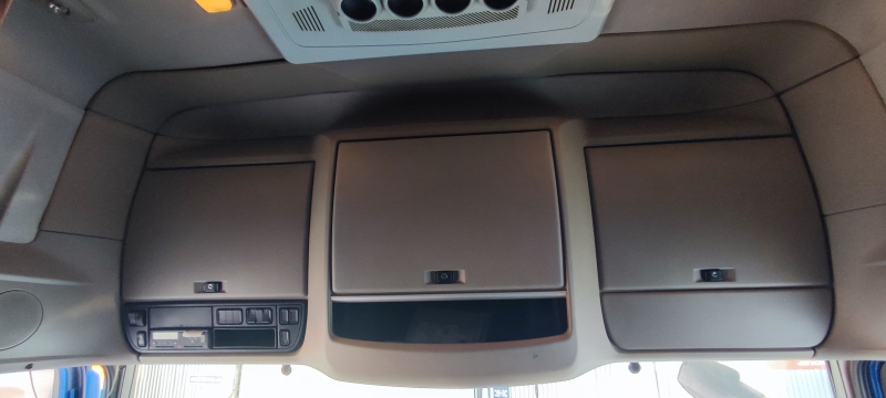 DAF XF 4x2 Седельный тягач 2018 г. - фото 8