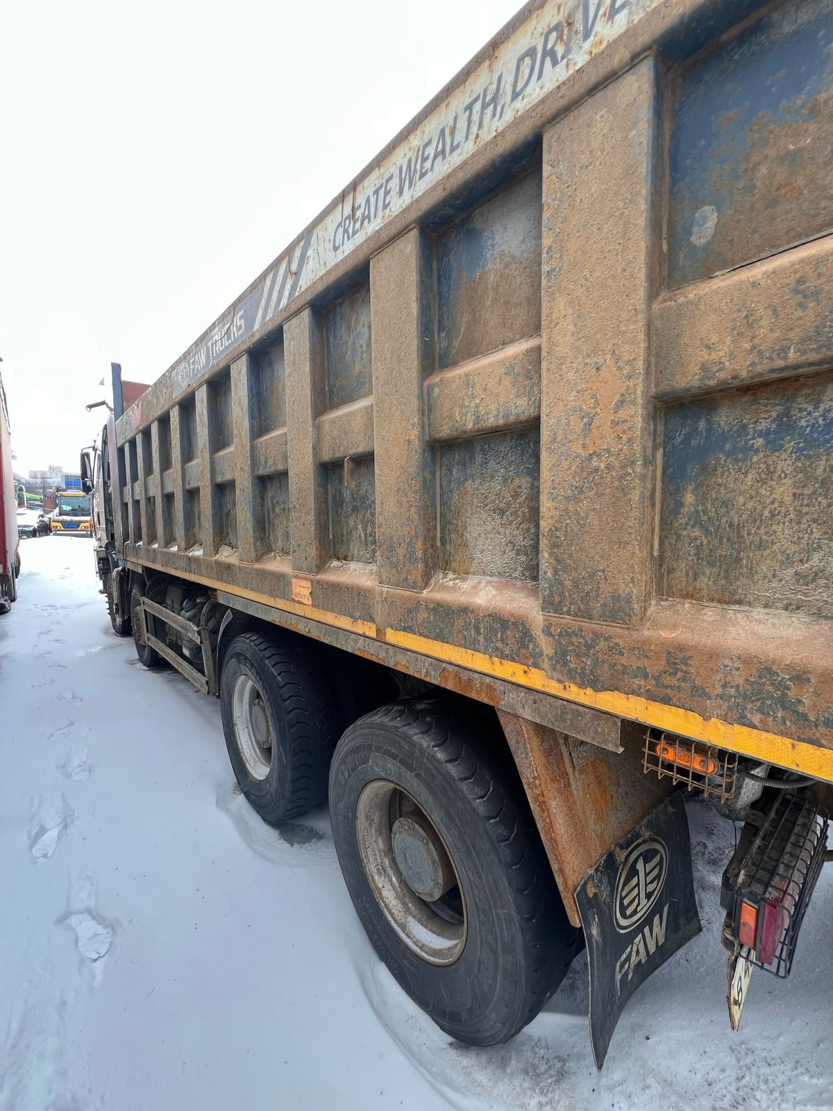 FAW J6 8x4 Самосвал 2022 г. - фото 6