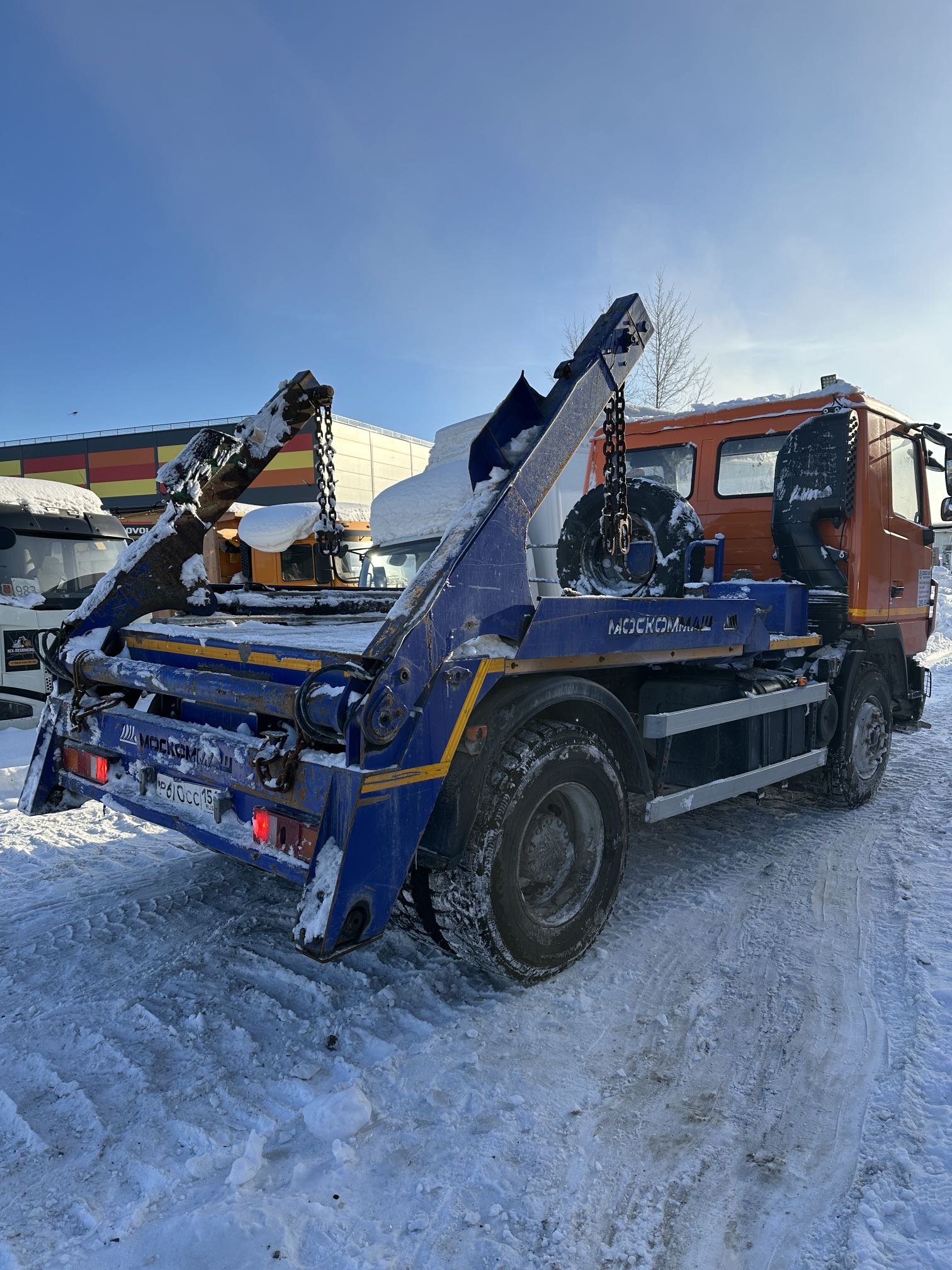 ПК Коммунальные машины ПБ-7028* на шасси МАЗ 5550 4x2 Бункеровоз 2023 г. - фото 7