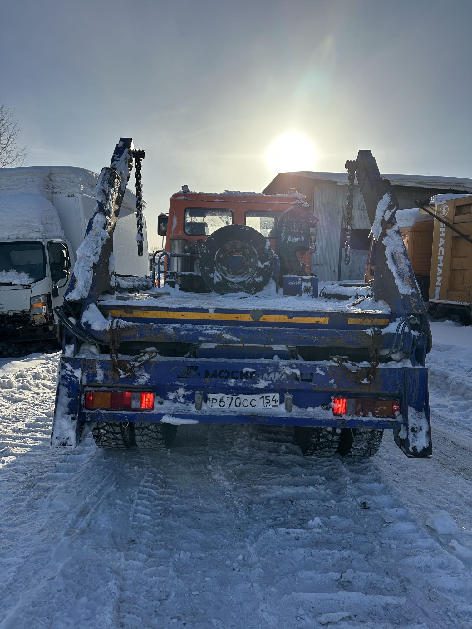 ПК Коммунальные машины ПБ-7028* на шасси МАЗ 5550 4x2 Бункеровоз 2023 г. - фото 9