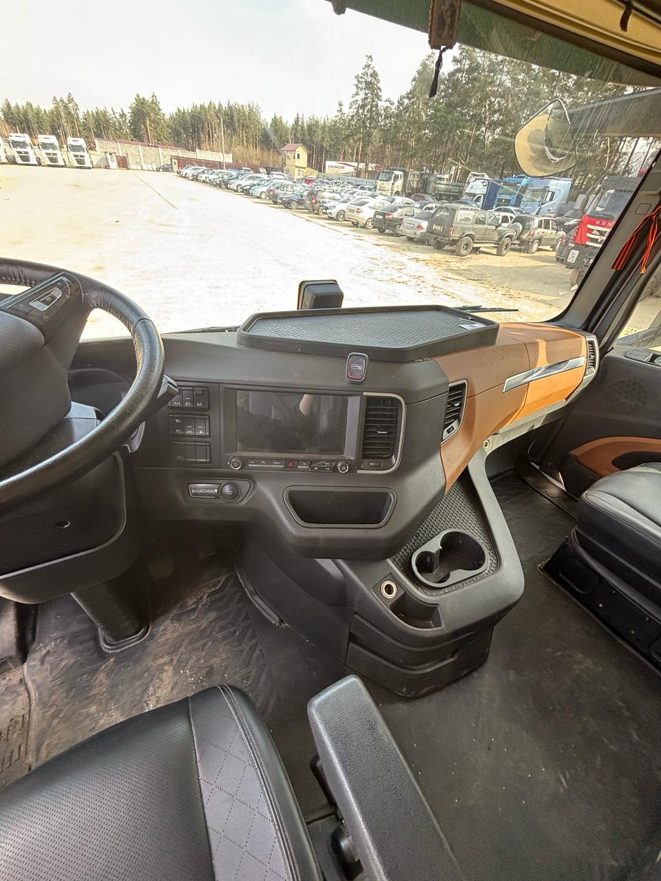 Shacman (Shaanxi) SX* 4x2 Седельный тягач 2023 г. - фото 7