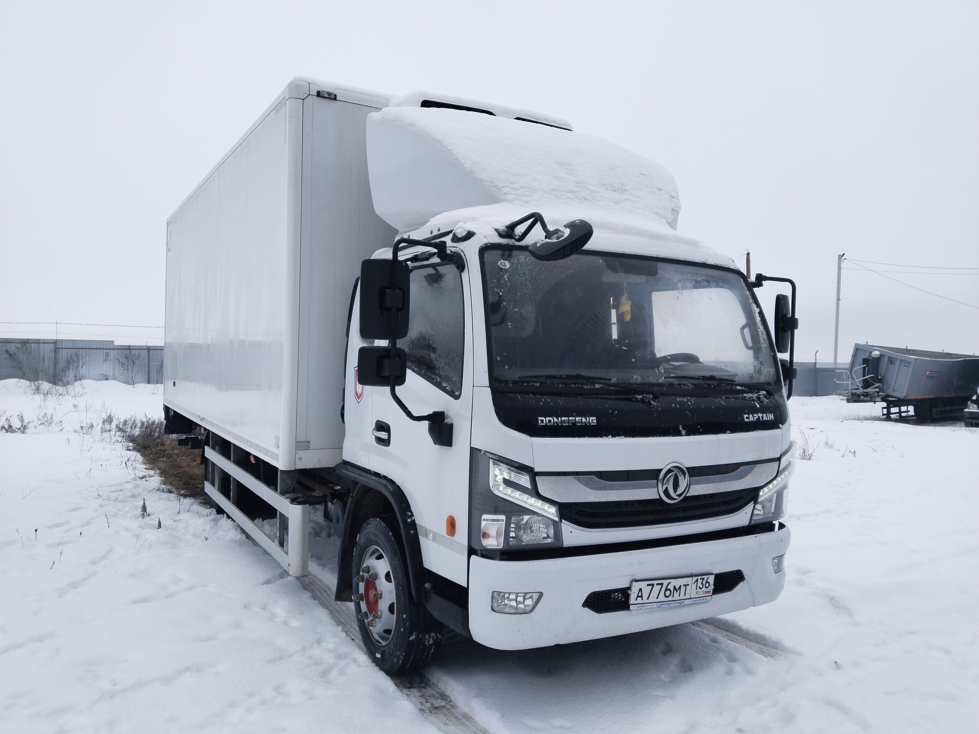 DongFeng C120 Изотермический/рефрижератор с гидробортом 2024 г. - фото 2