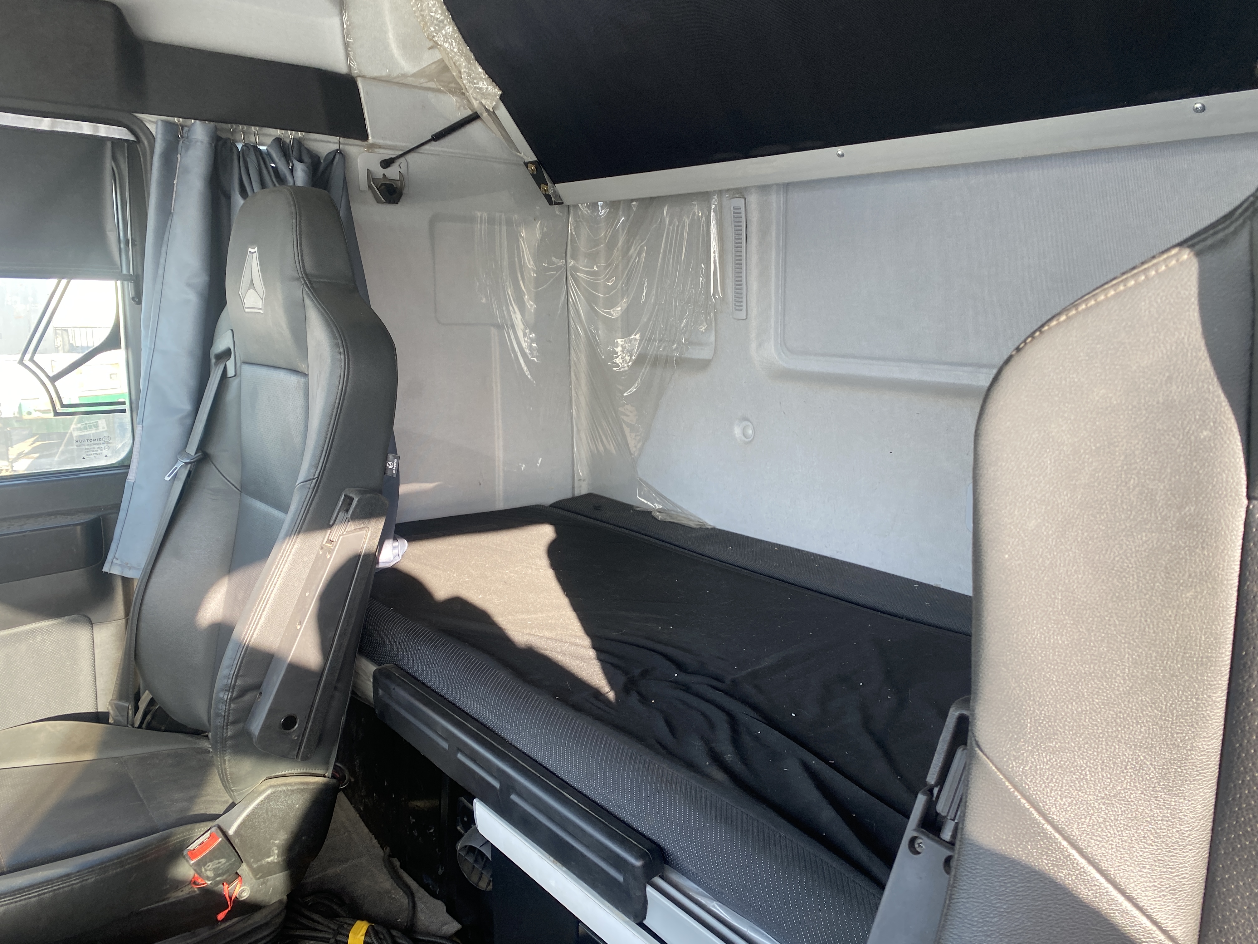 SITRAK C7H 6x4 Седельный тягач 2023 г. - фото 12