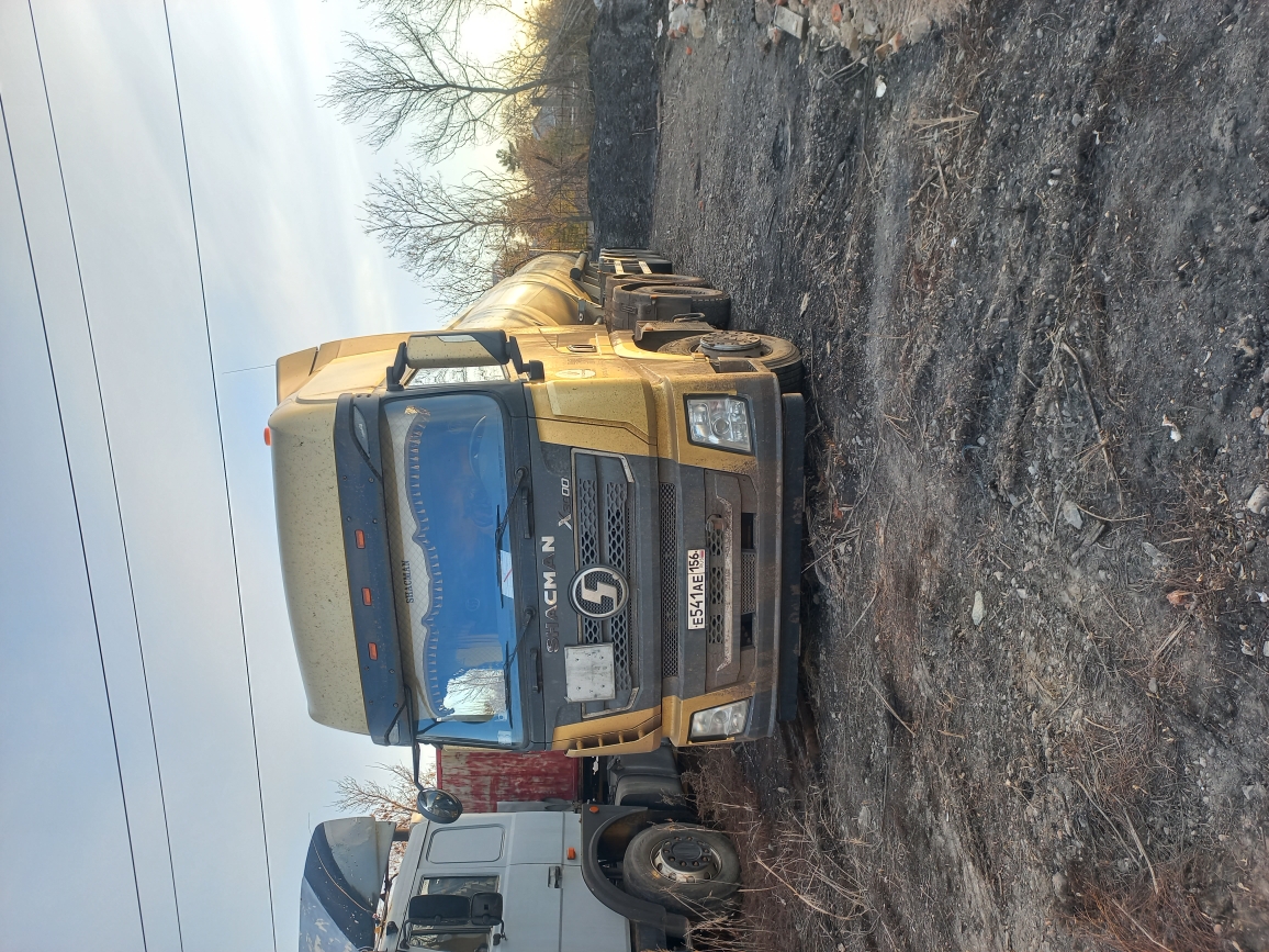 Shacman (Shaanxi) SX* 6x4 Седельный тягач 2022 г. - фото 2