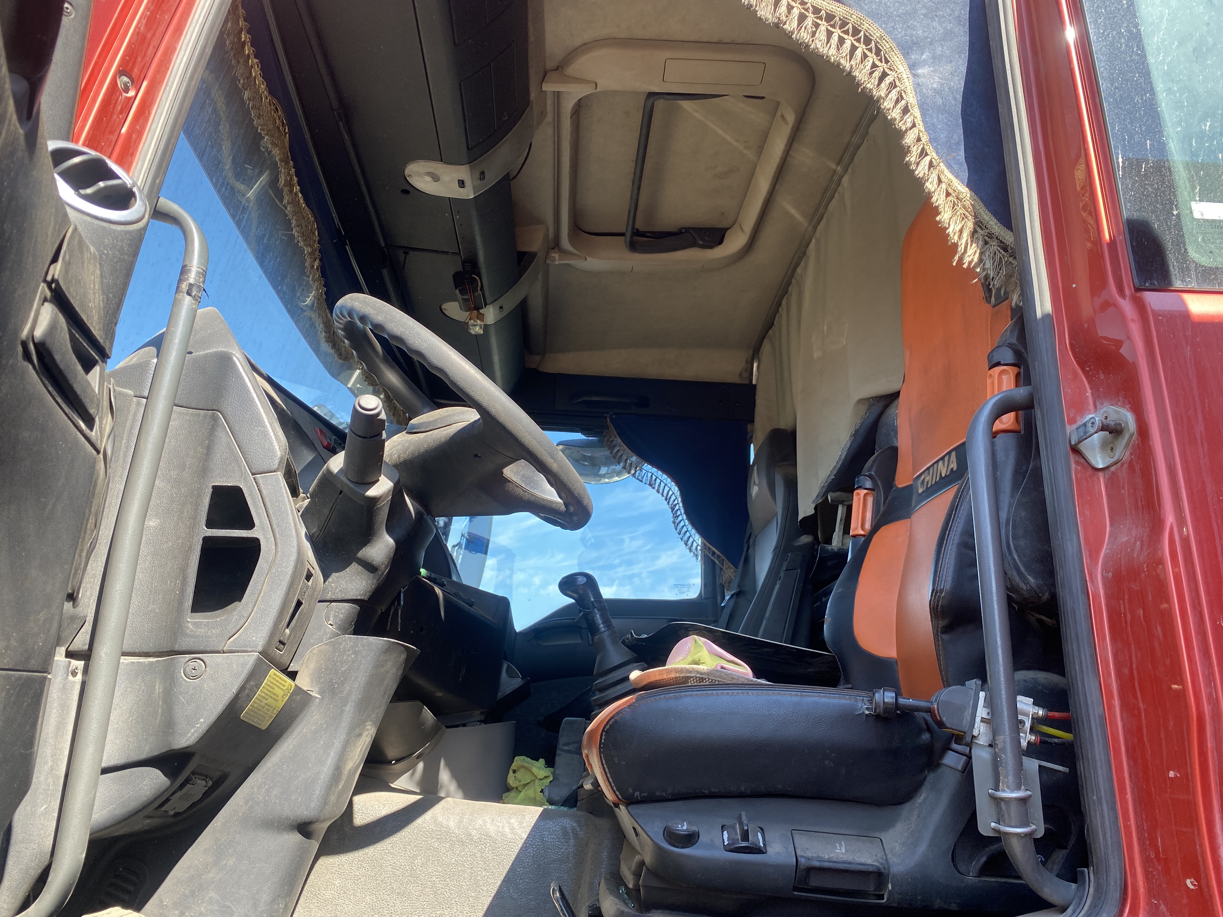 SITRAK C7H 6x4 Самосвал 2021 г. - фото 9