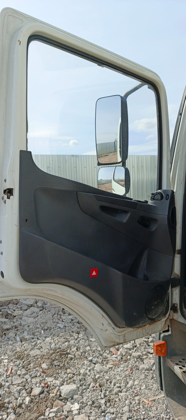 Mercedes-Benz ATEGO 4x2 Изотермический/рефрижератор с гидробортом 2017 г. - фото 9