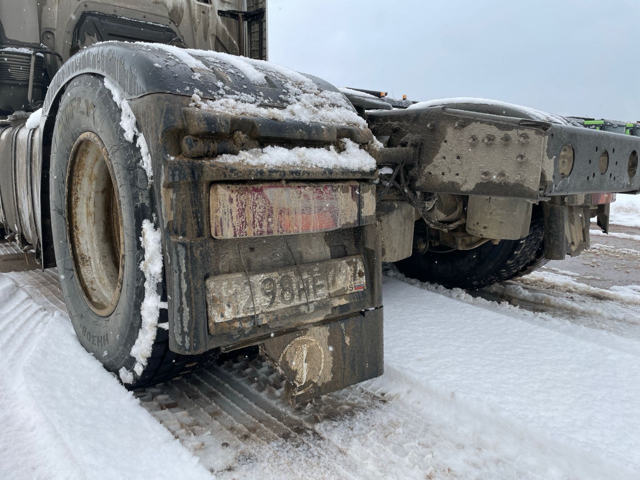 Shacman (Shaanxi) SX* 4x2 Седельный тягач 2022 г. - фото 12