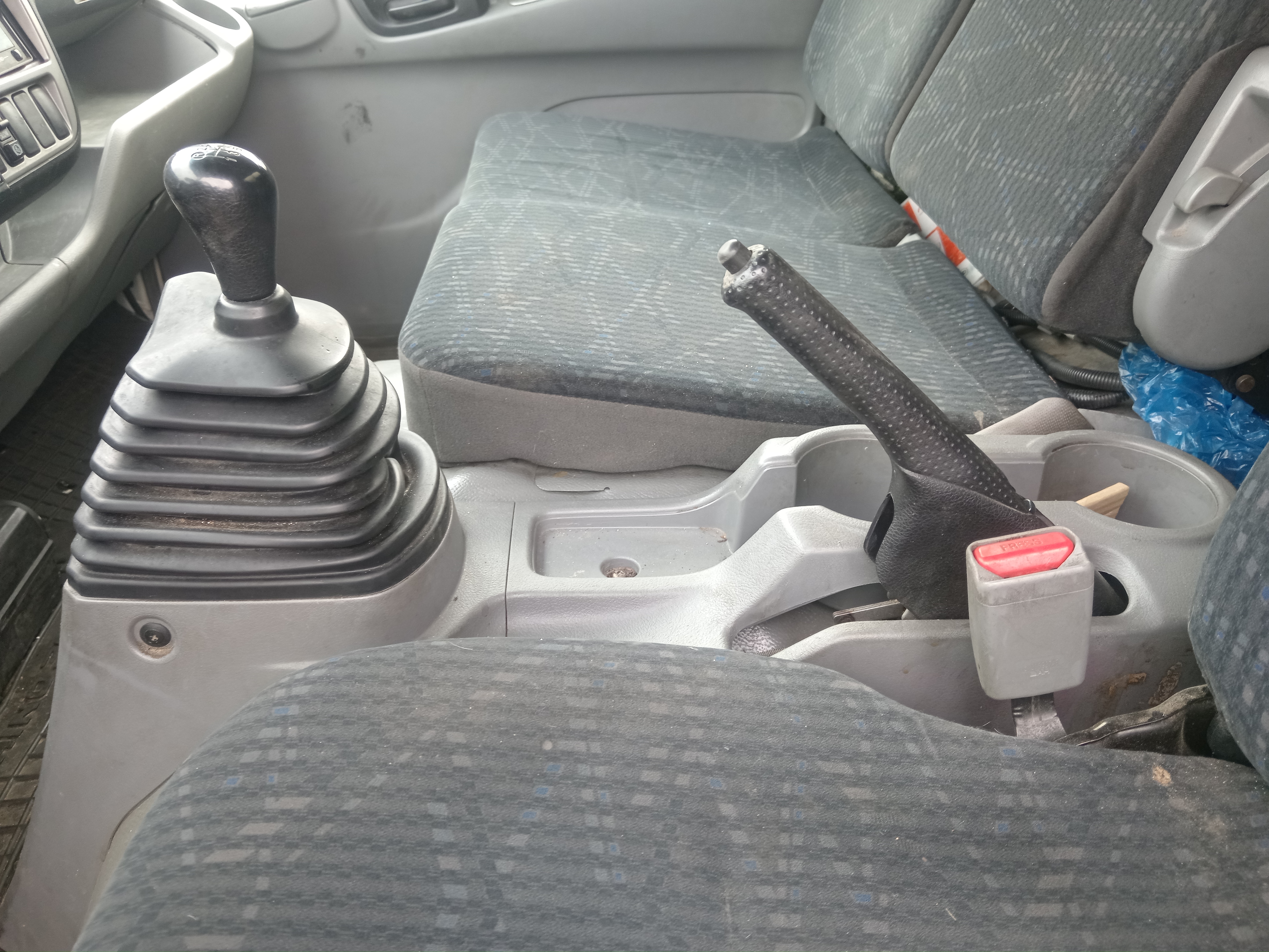 Центртранстехмаш АФ-4771* на шасси HINO 300 4x2 изотермический/рефрижератор с гидробортом (кат. C) 2022 г. - фото 17