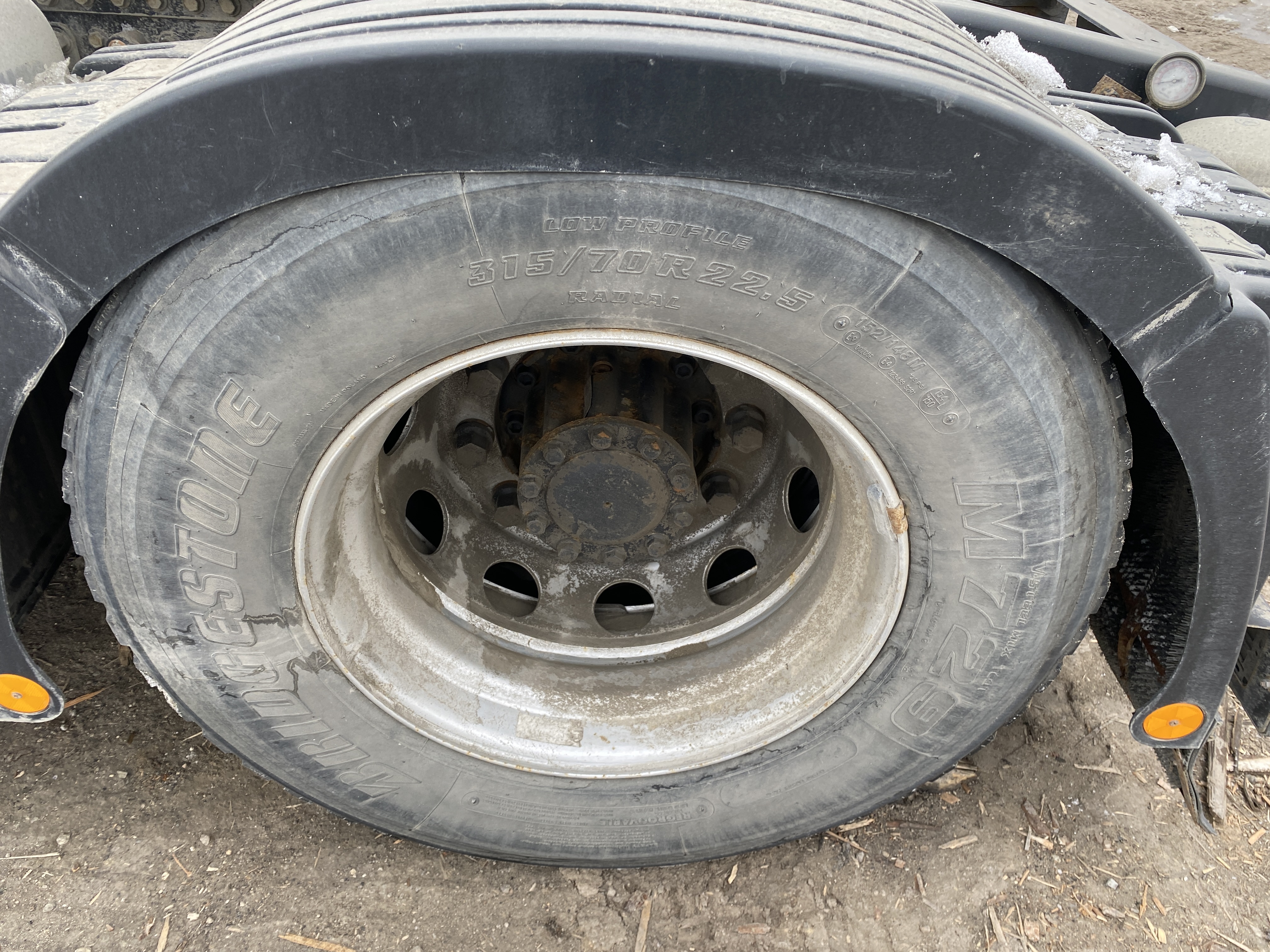 Foton AUMAN 4x2 Седельный тягач 2023 г. - фото 9