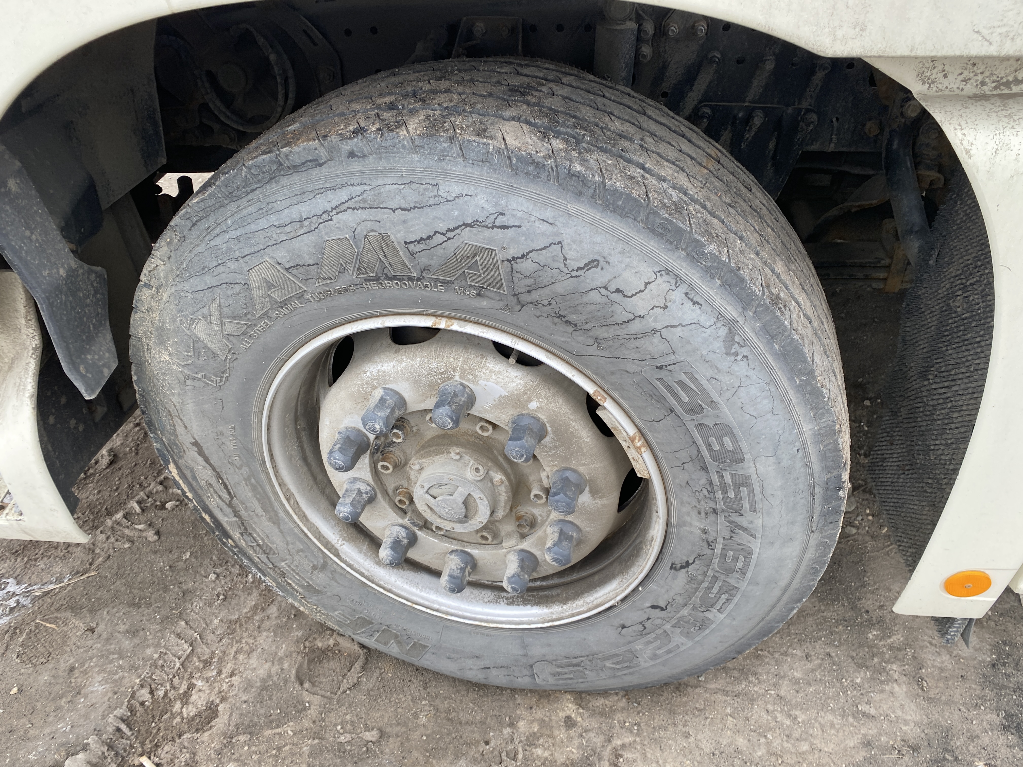 Foton AUMAN 4x2 Седельный тягач 2023 г. - фото 10