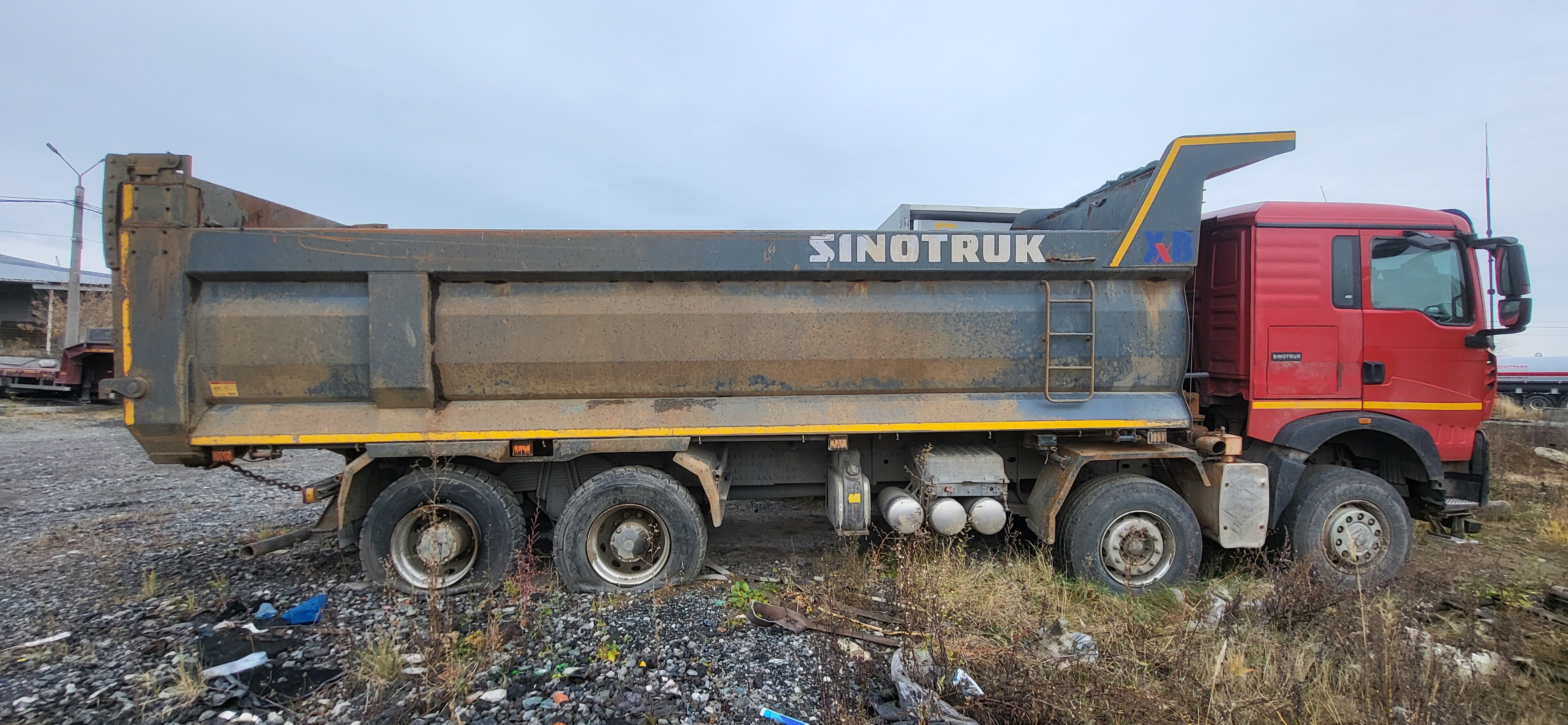 Howo T5G 8x4 Самосвал 2023 г. - фото 4