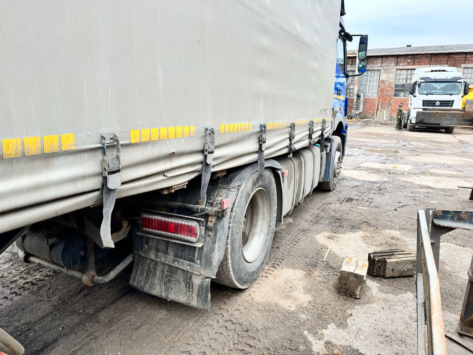 КамАЗ 5490 4x2 Седельный тягач 2020 г. - фото 9