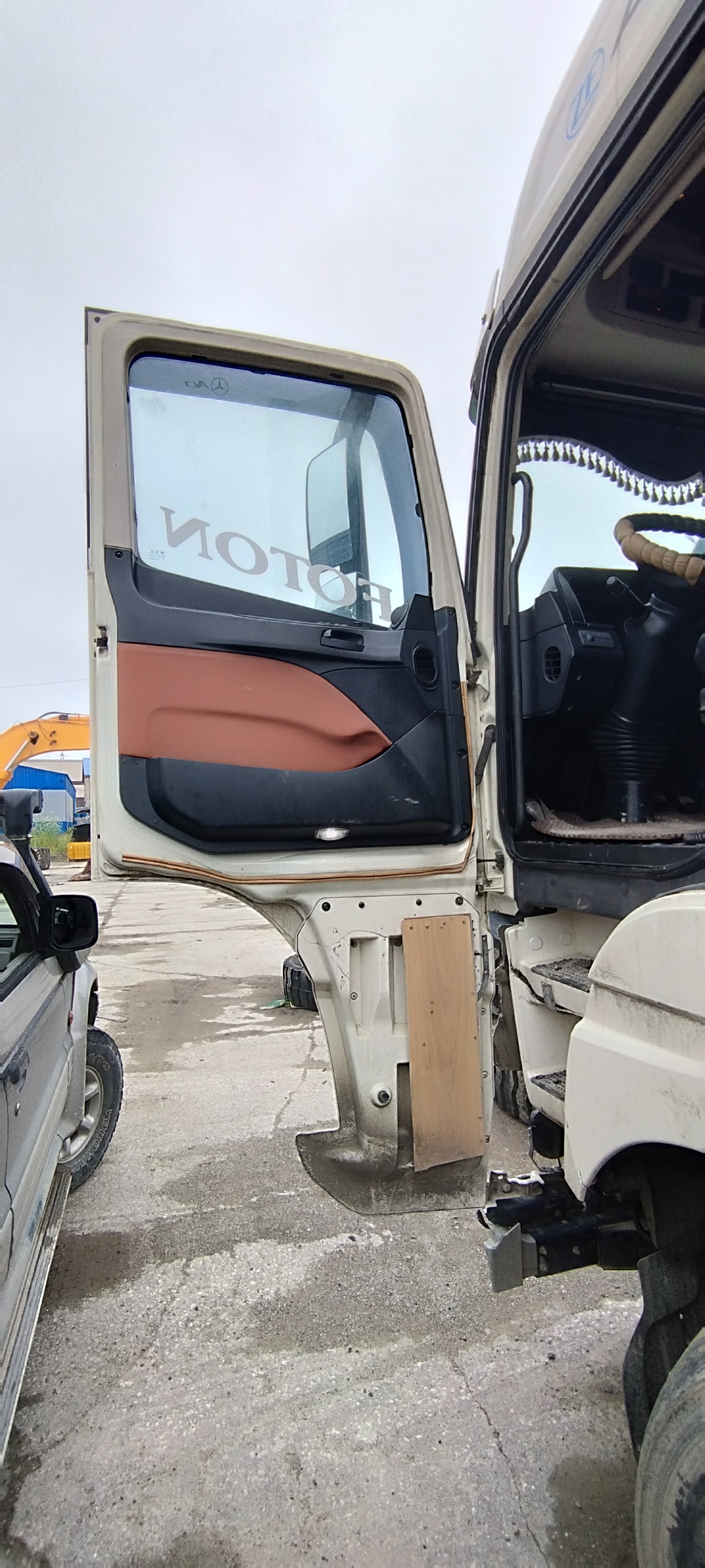 Foton AUMAN 4x2 Седельный тягач 2022 г. - фото 10