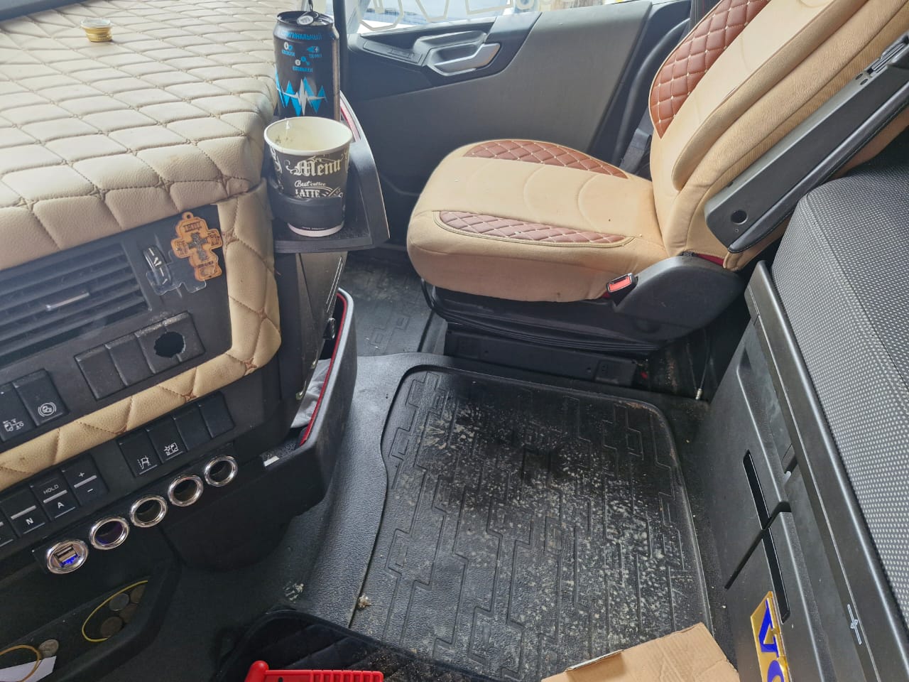 Volvo FH 4x2 Седельный тягач 2016 г. - фото 13