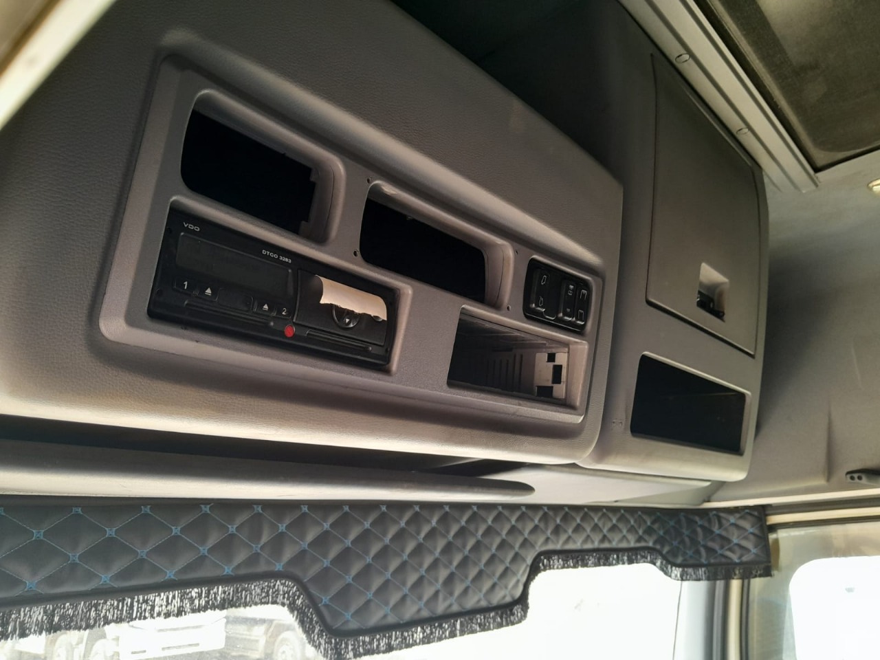 КамАЗ 5490 4x2 Седельный тягач 2018 г. - фото 10