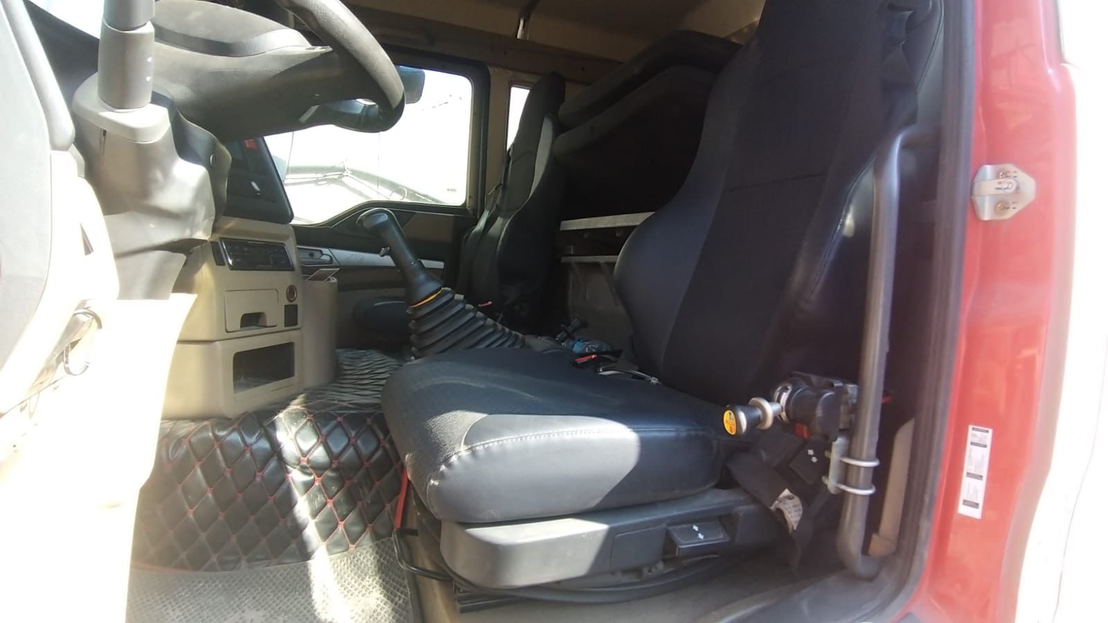 Howo T5G 8x4 Самосвал 2023 г. - фото 11