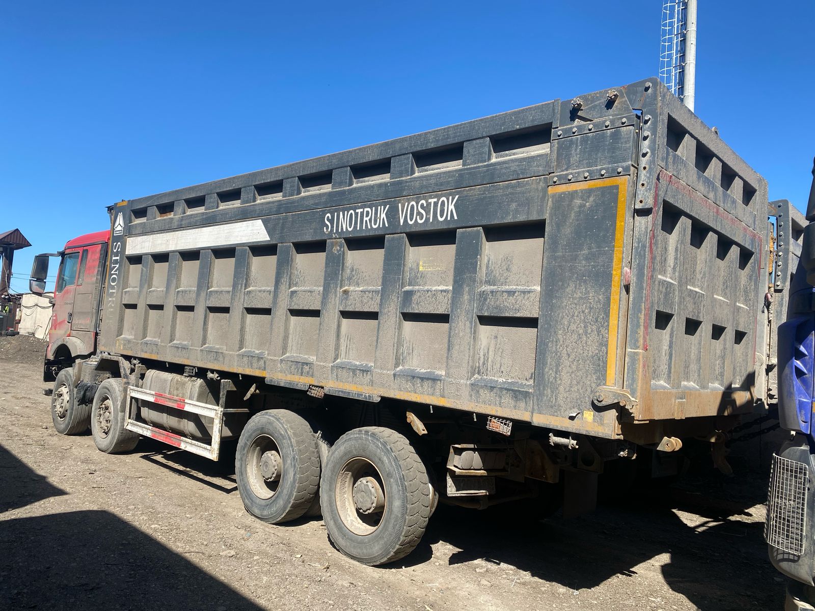 Howo T5G 8x4 Самосвал 2023 г. - фото 5