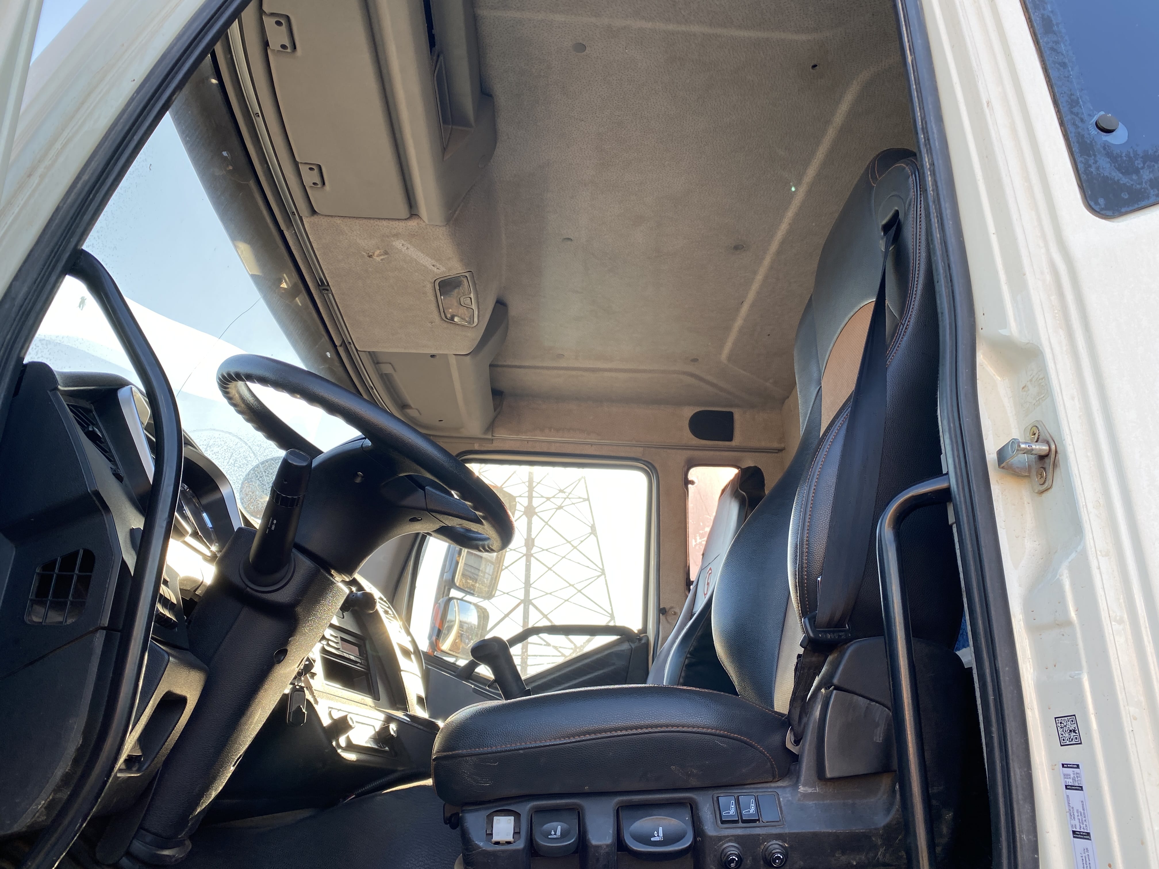 FAW J6 8x4 Самосвал 2023 г. - фото 10