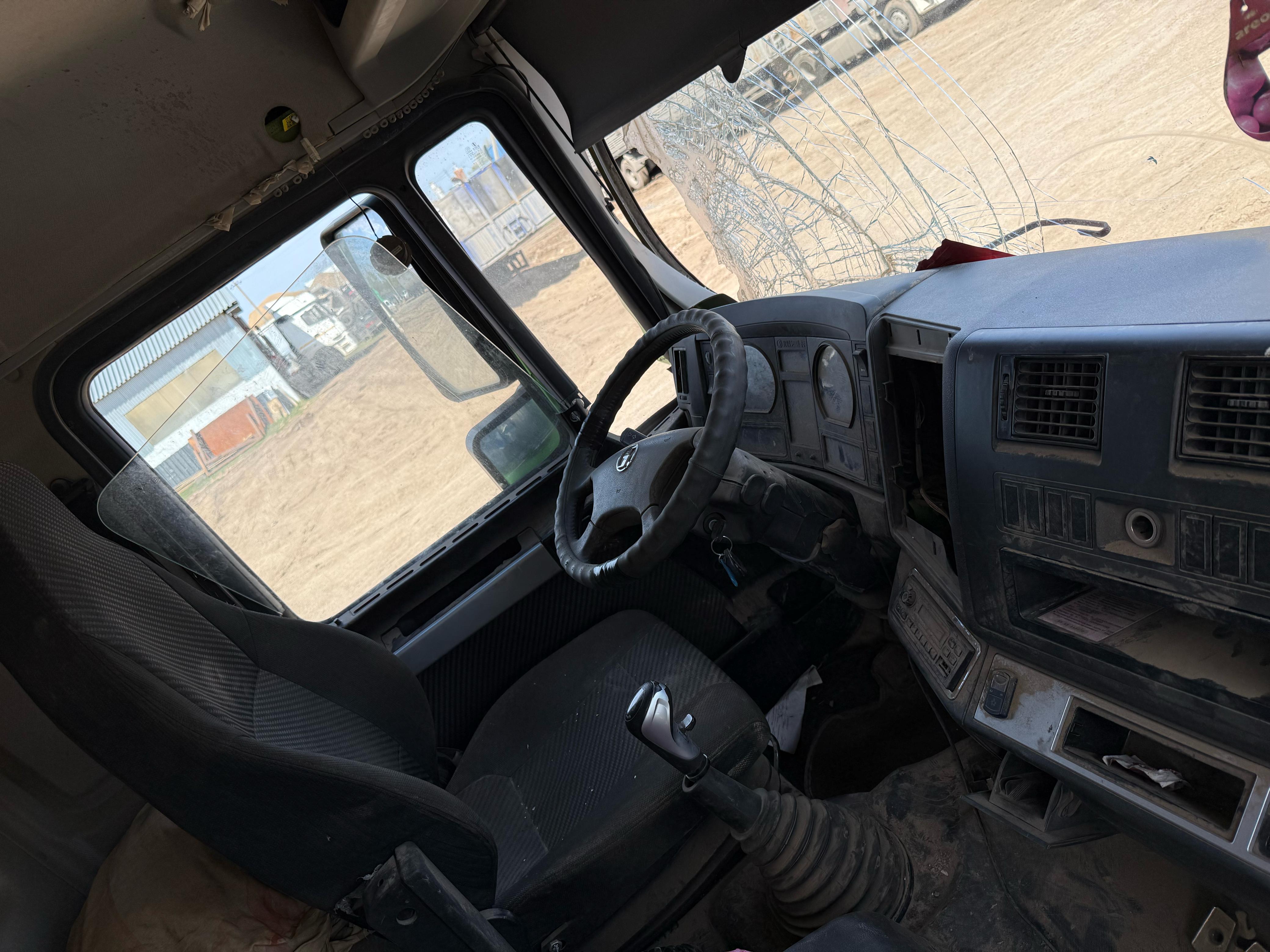 Shacman (Shaanxi) SX* 6x4 Самосвал 2022 г. - фото 6