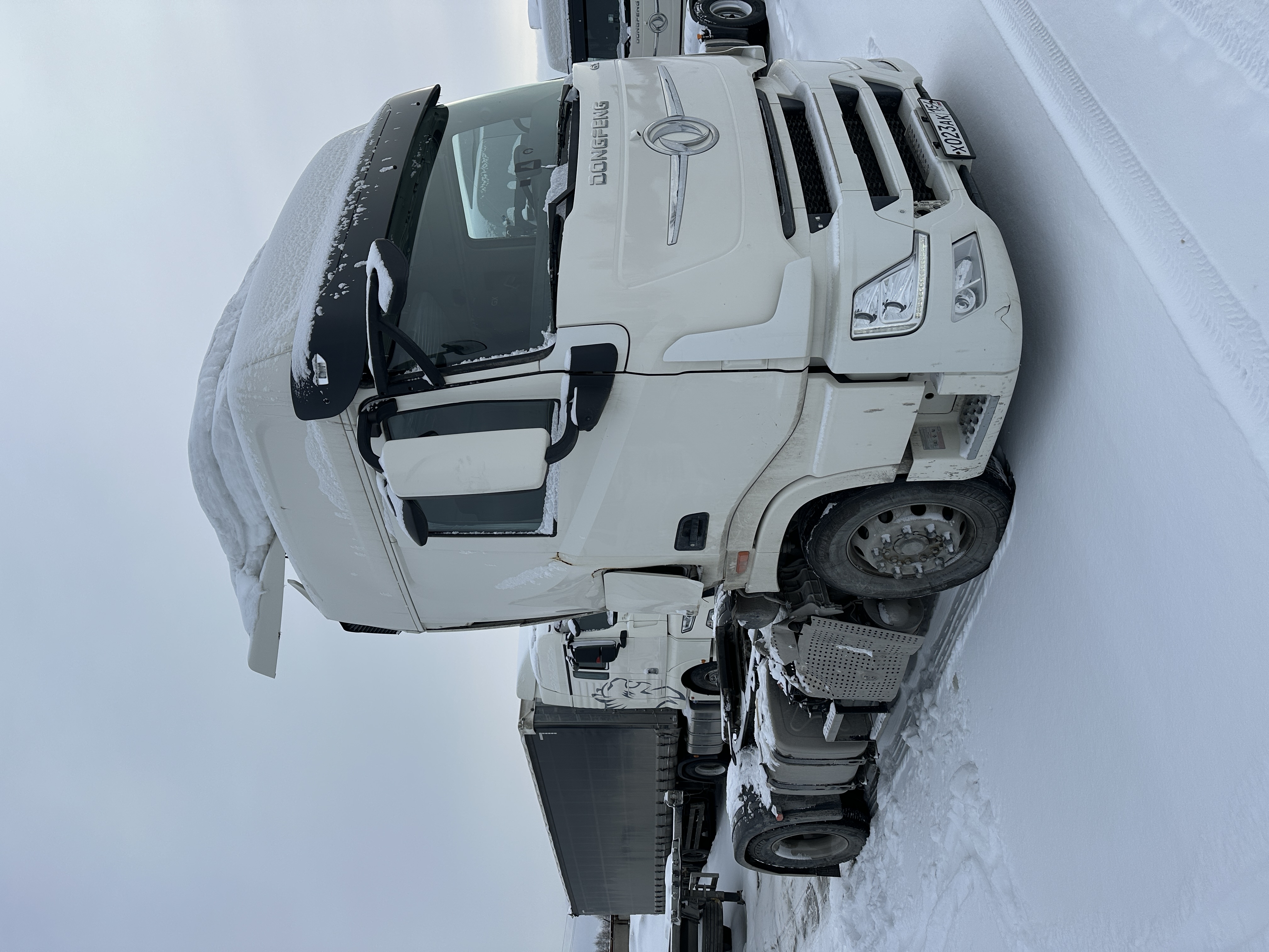 DongFeng GX 4x2 Седельный тягач 2023 г. - фото 2