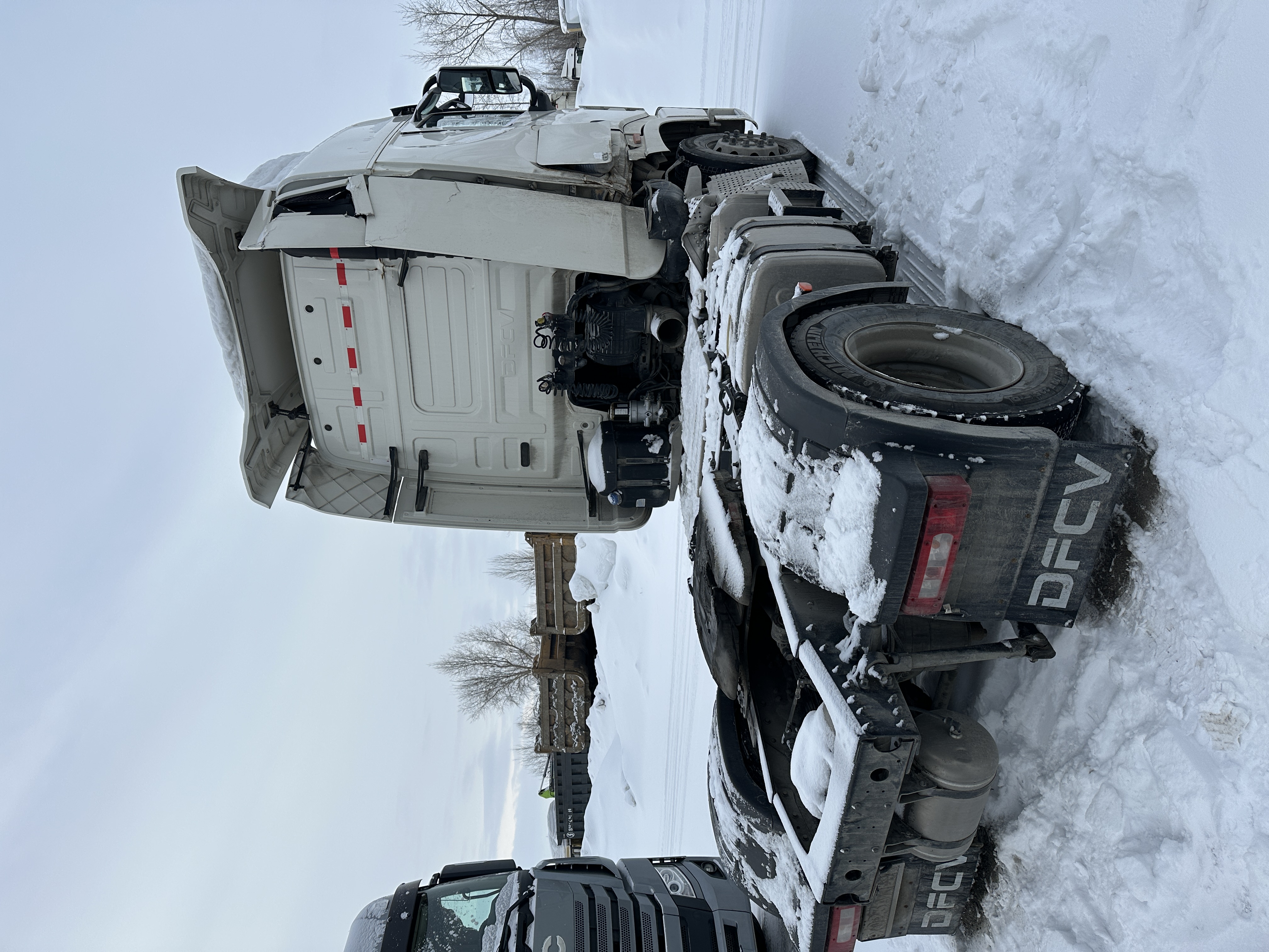 DongFeng GX 4x2 Седельный тягач 2023 г. - фото 6